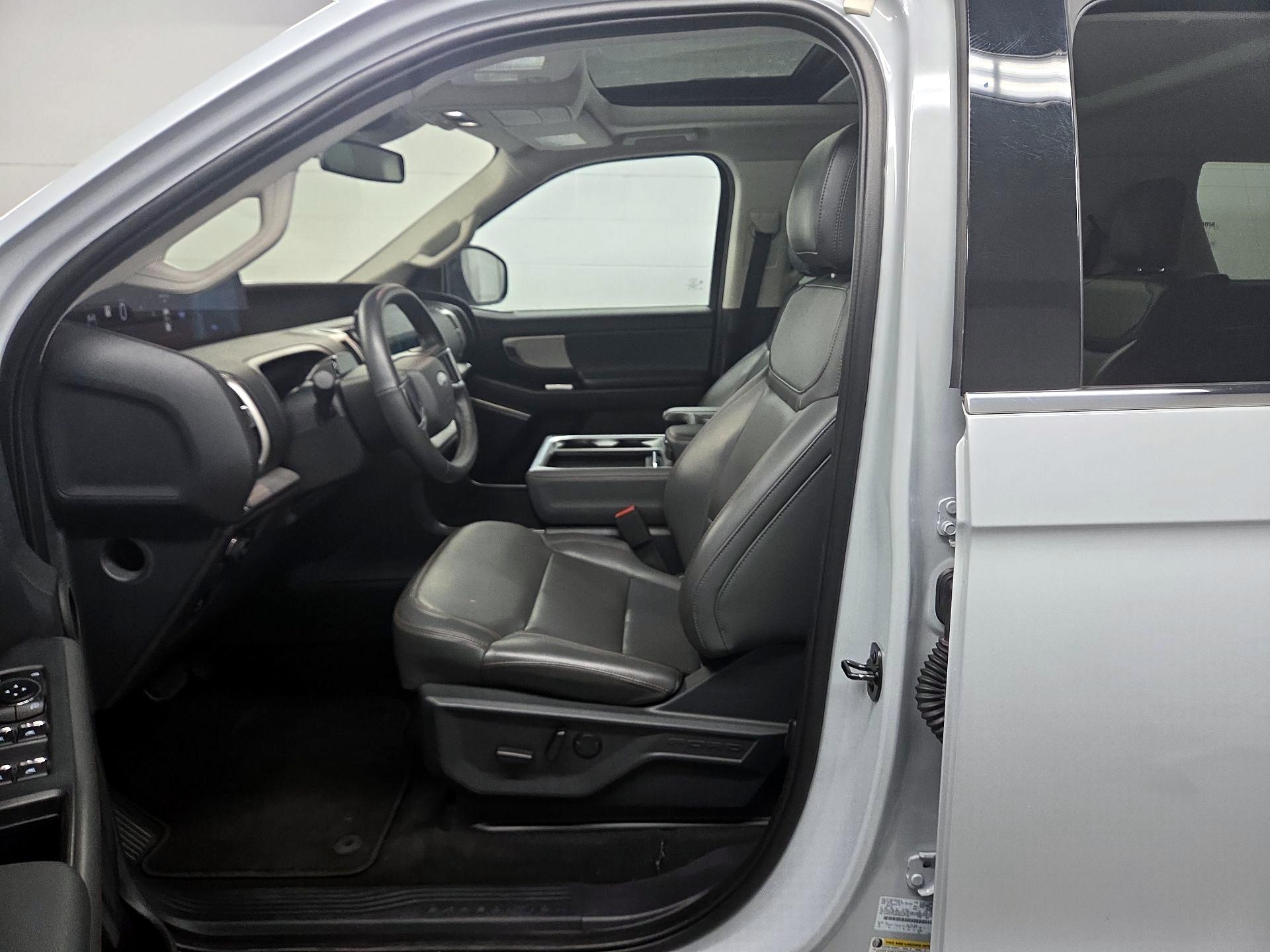 Thumbnail: 2025 Ford Expedition - 11