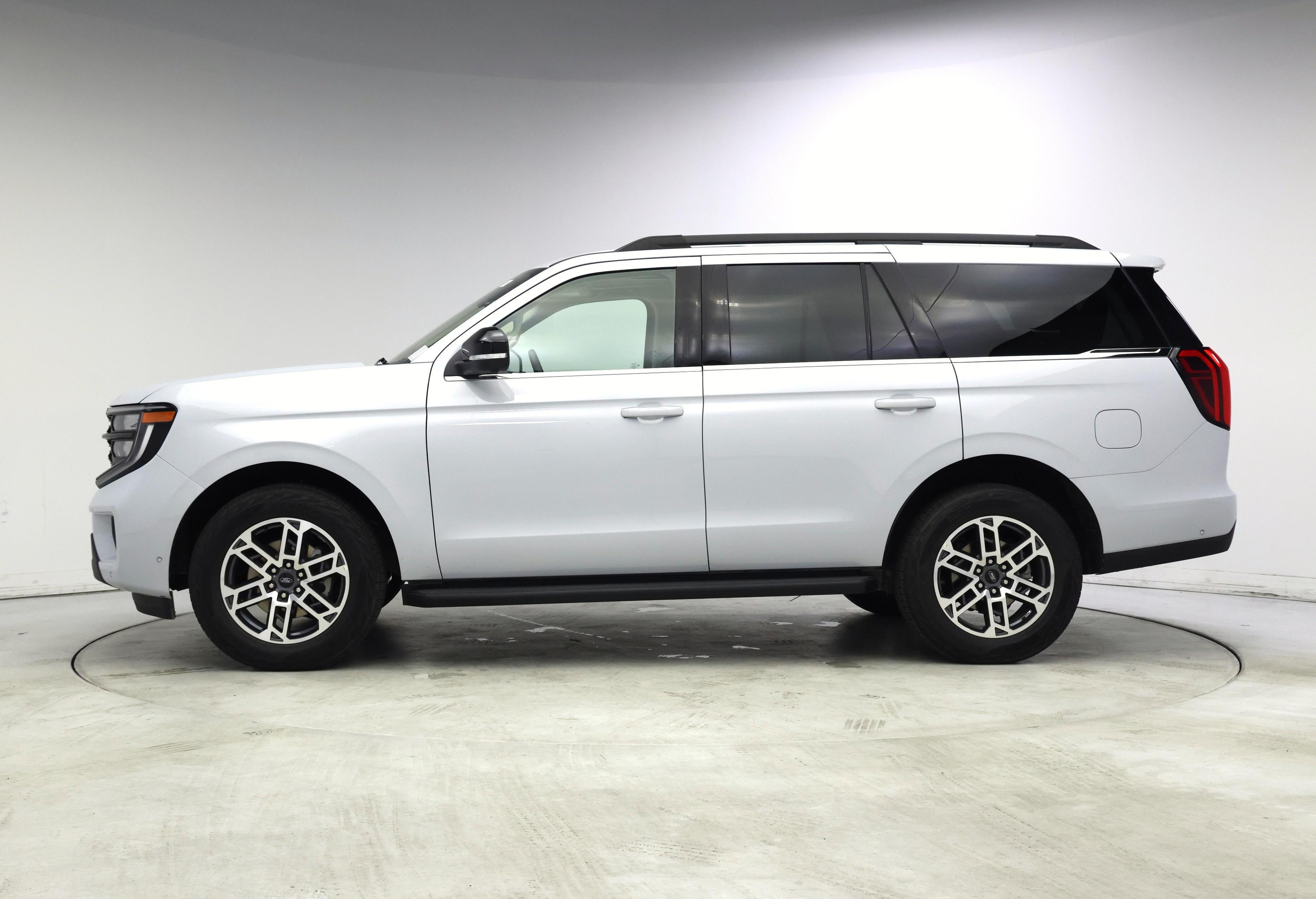 Thumbnail: 2025 Ford Expedition - 3