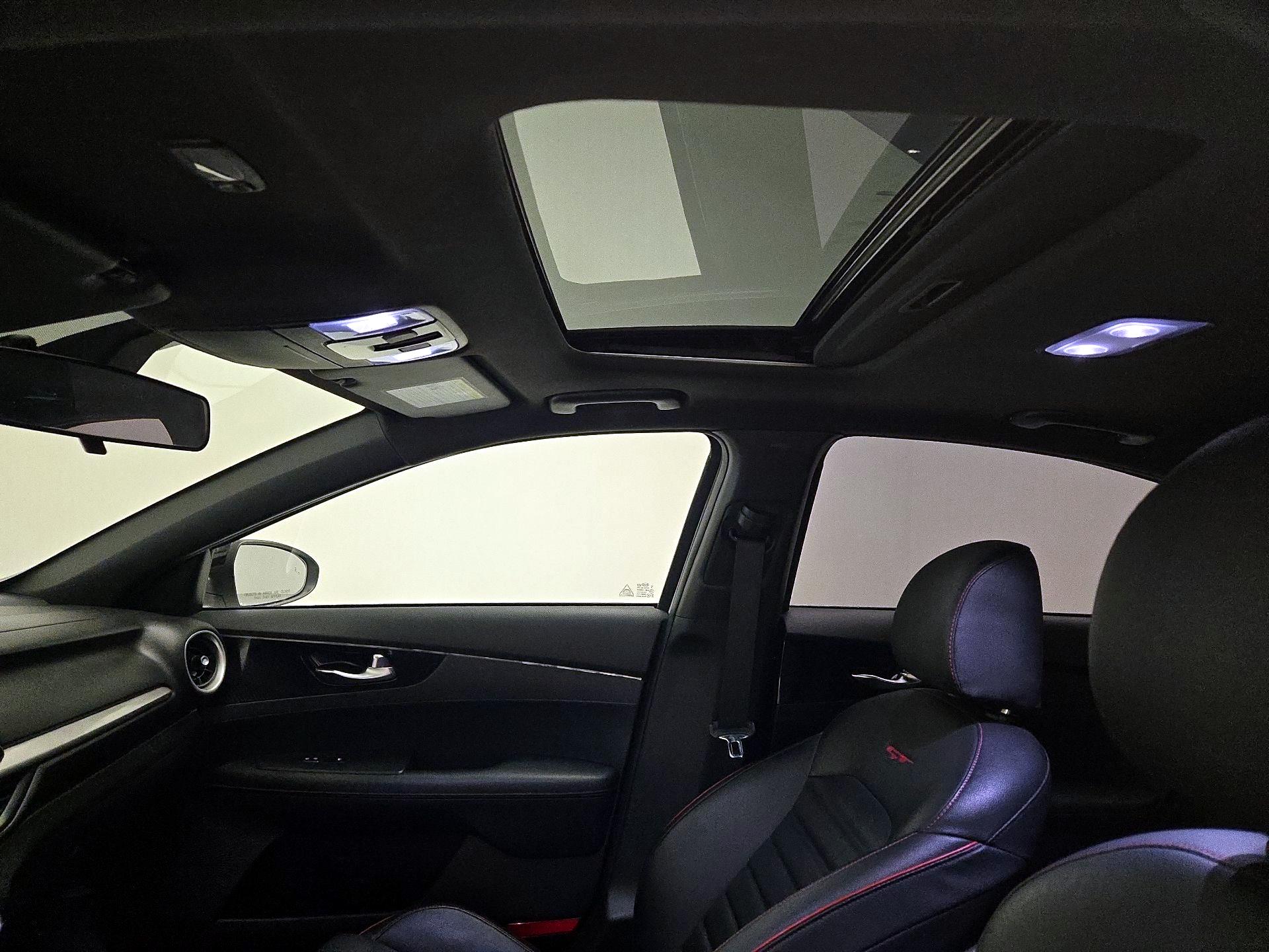 Thumbnail: 2021 Kia Forte - 18