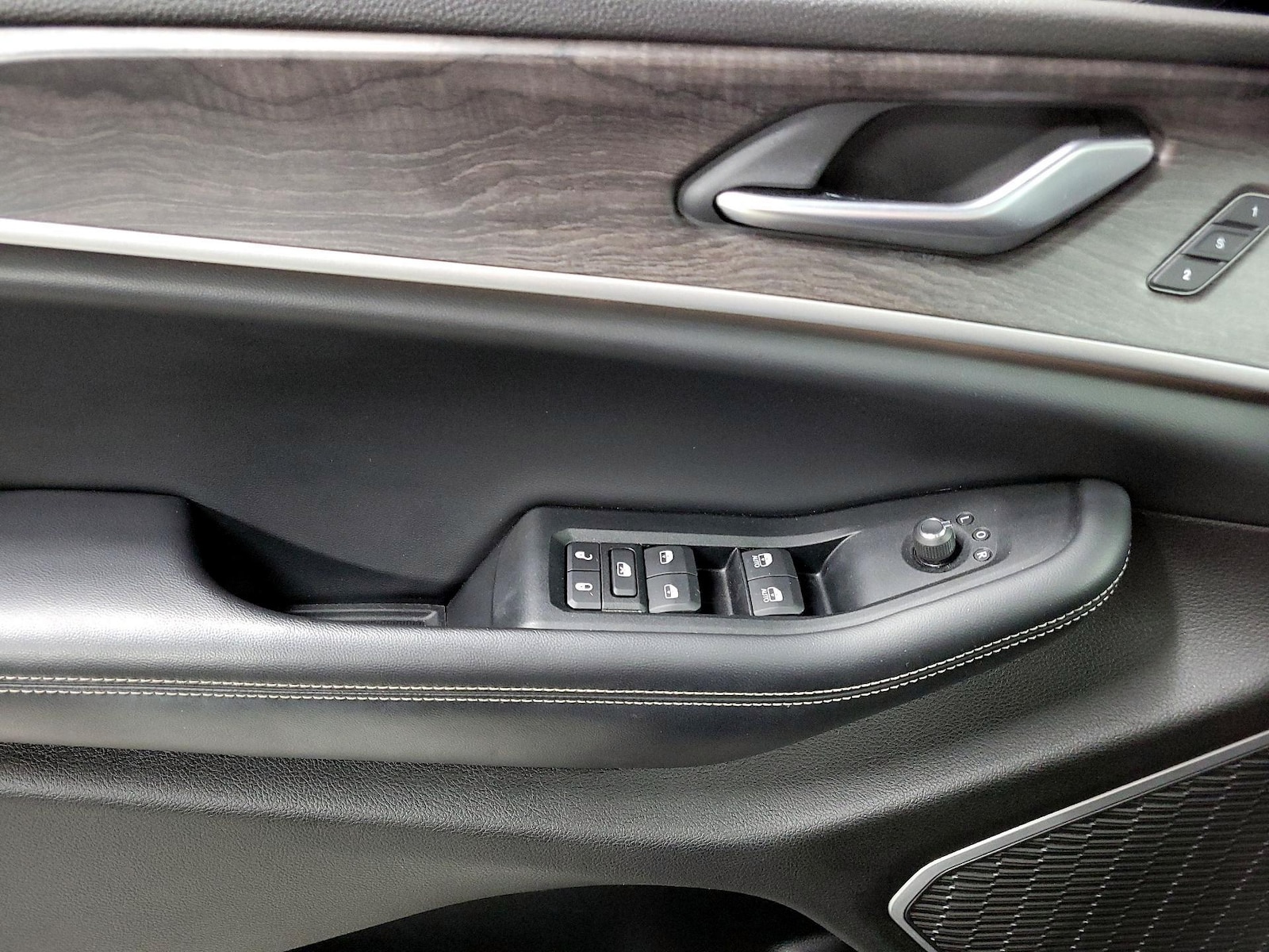 2023 Jeep Grand Cherokee L Limited - Photo 11