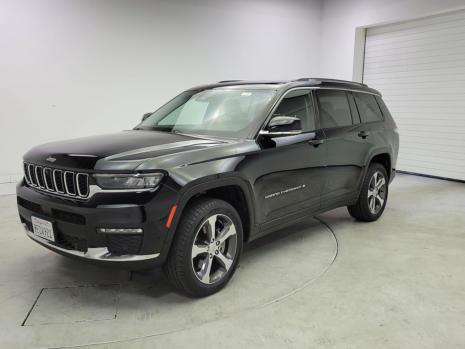 Thumbnail: 2023 Jeep Grand Cherokee L - 3