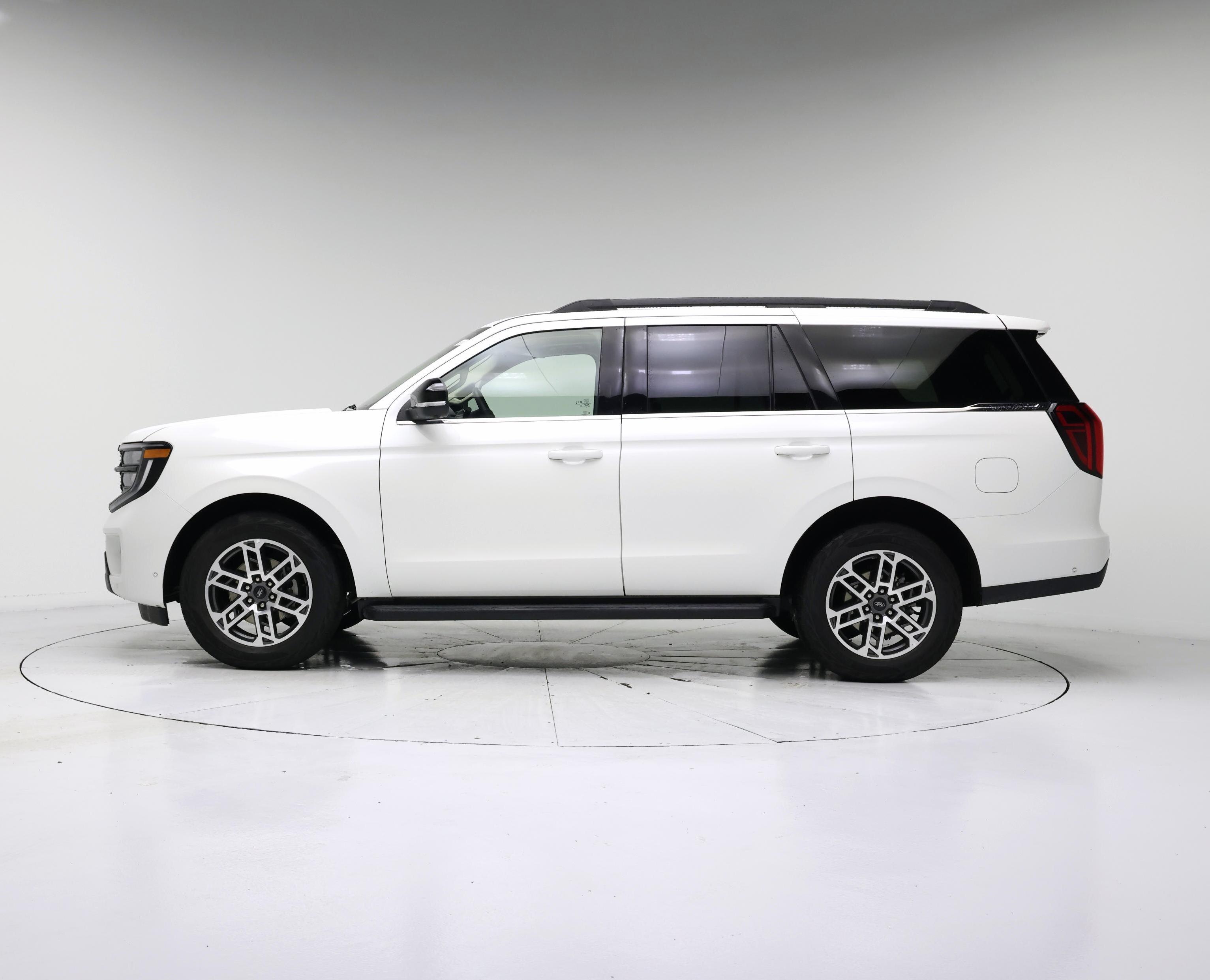 Thumbnail: 2025 Ford Expedition - 3