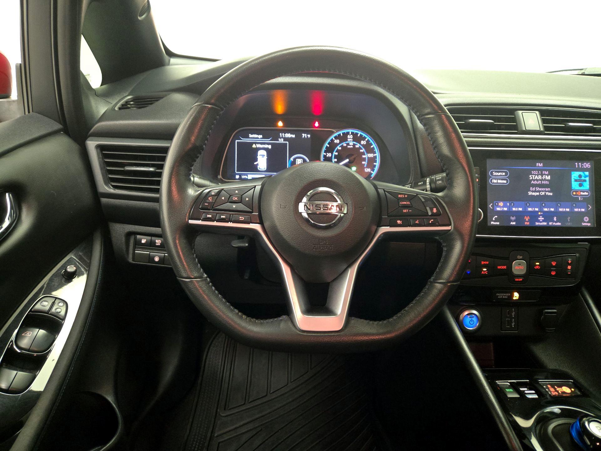 Thumbnail: 2020 Nissan Leaf - 10
