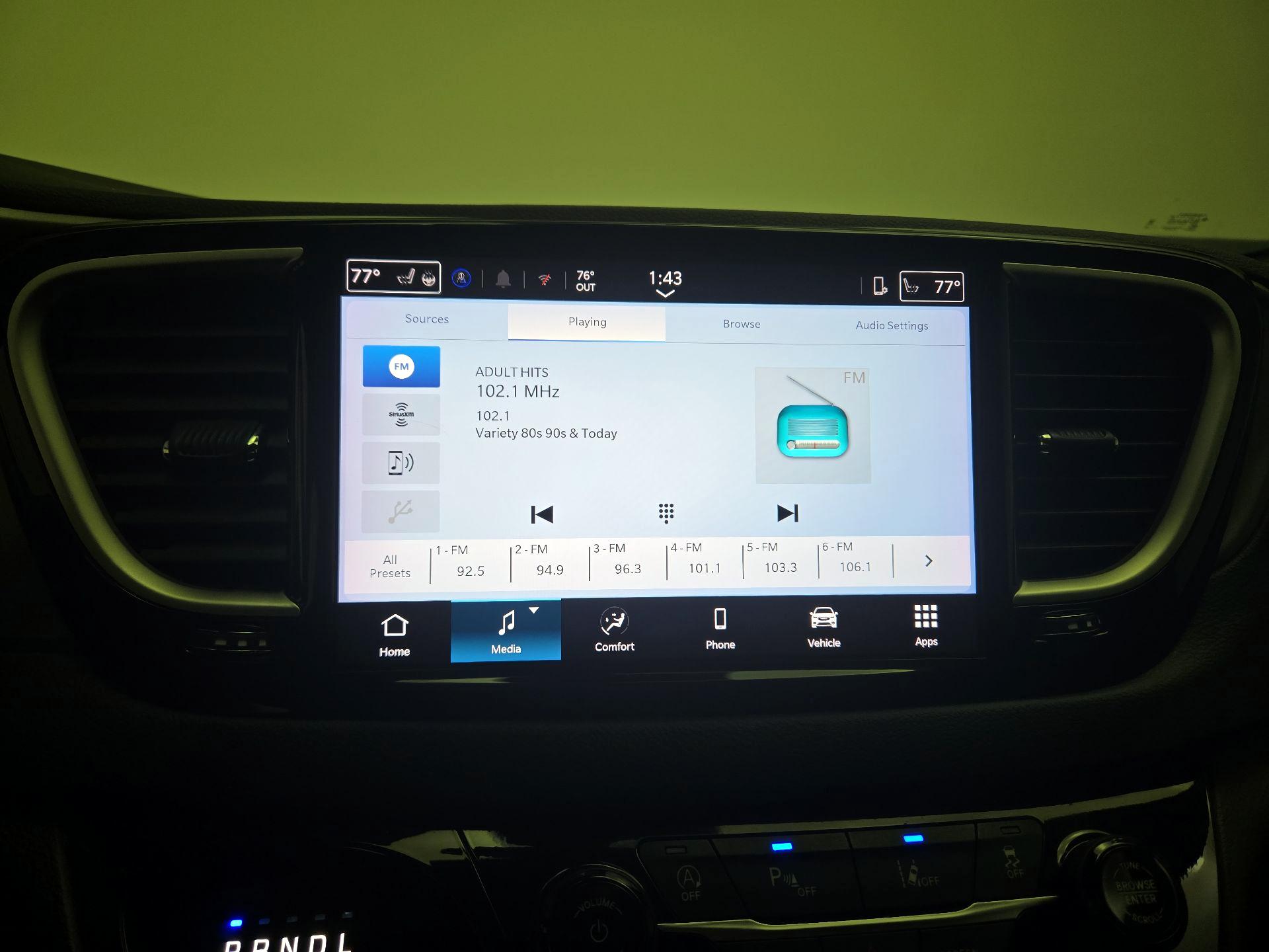 Thumbnail: 2025 Chrysler Pacifica - 15