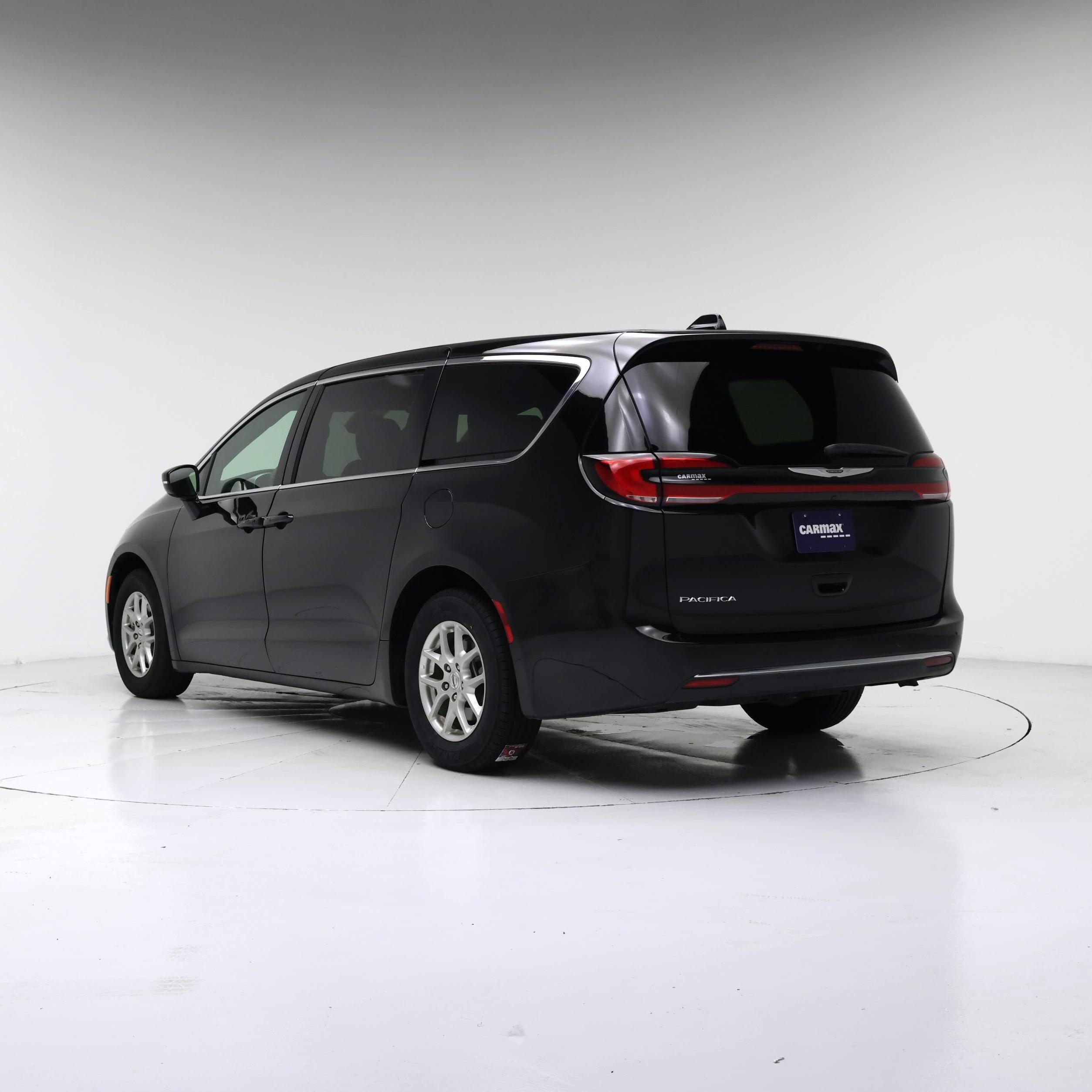 Thumbnail: 2025 Chrysler Pacifica - 2