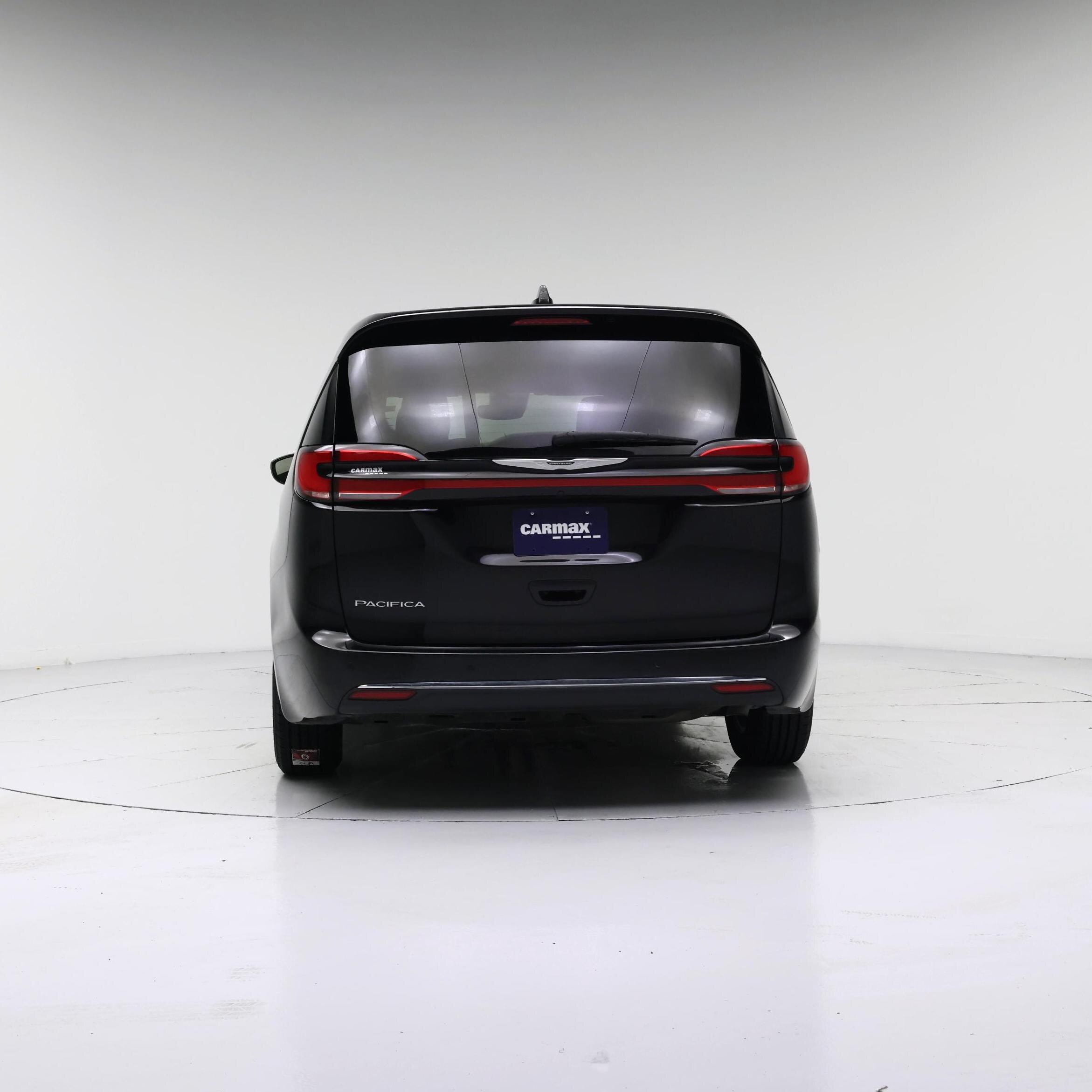 Thumbnail: 2025 Chrysler Pacifica - 6