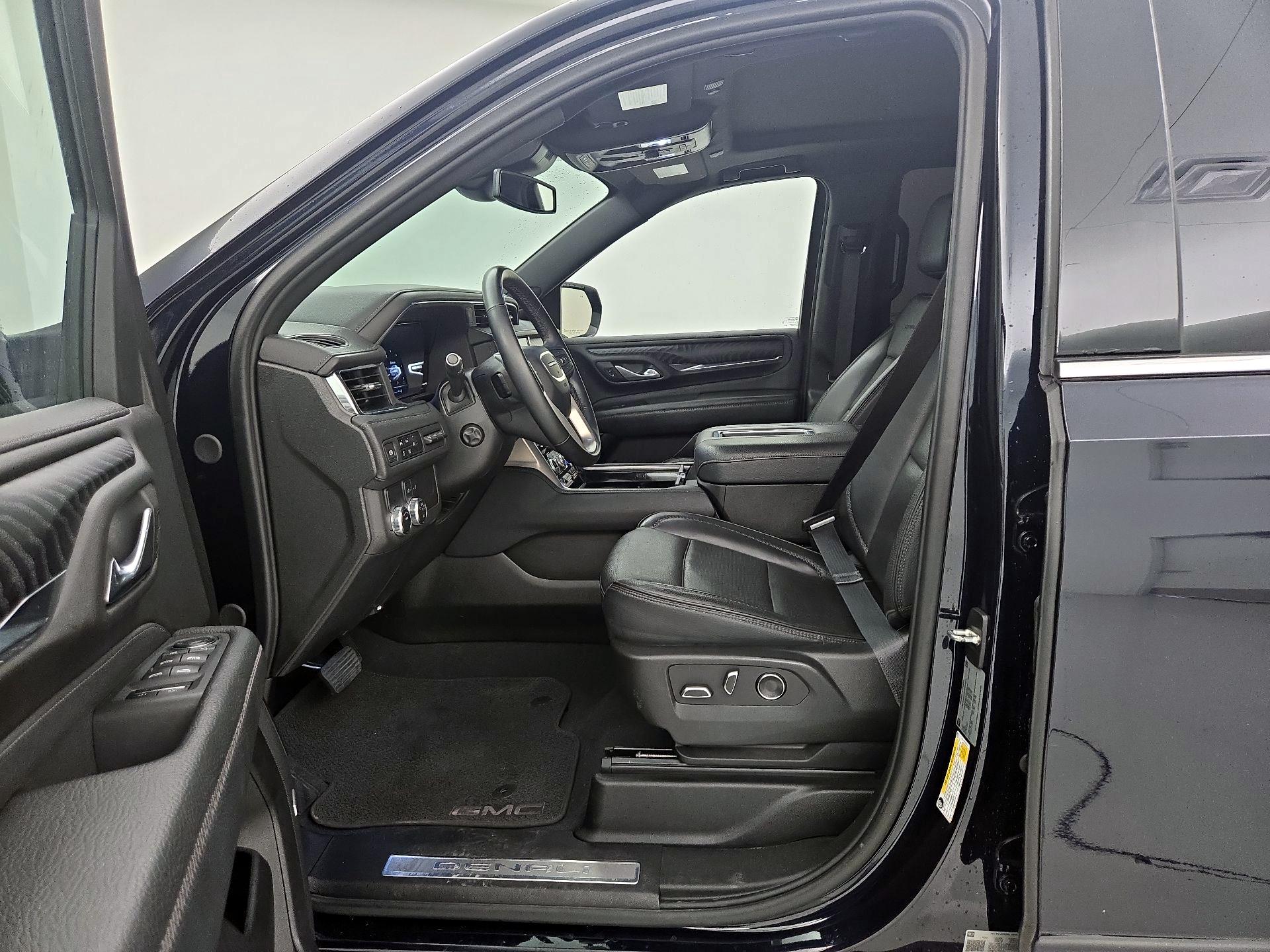 Thumbnail: 2023 GMC Yukon - 11