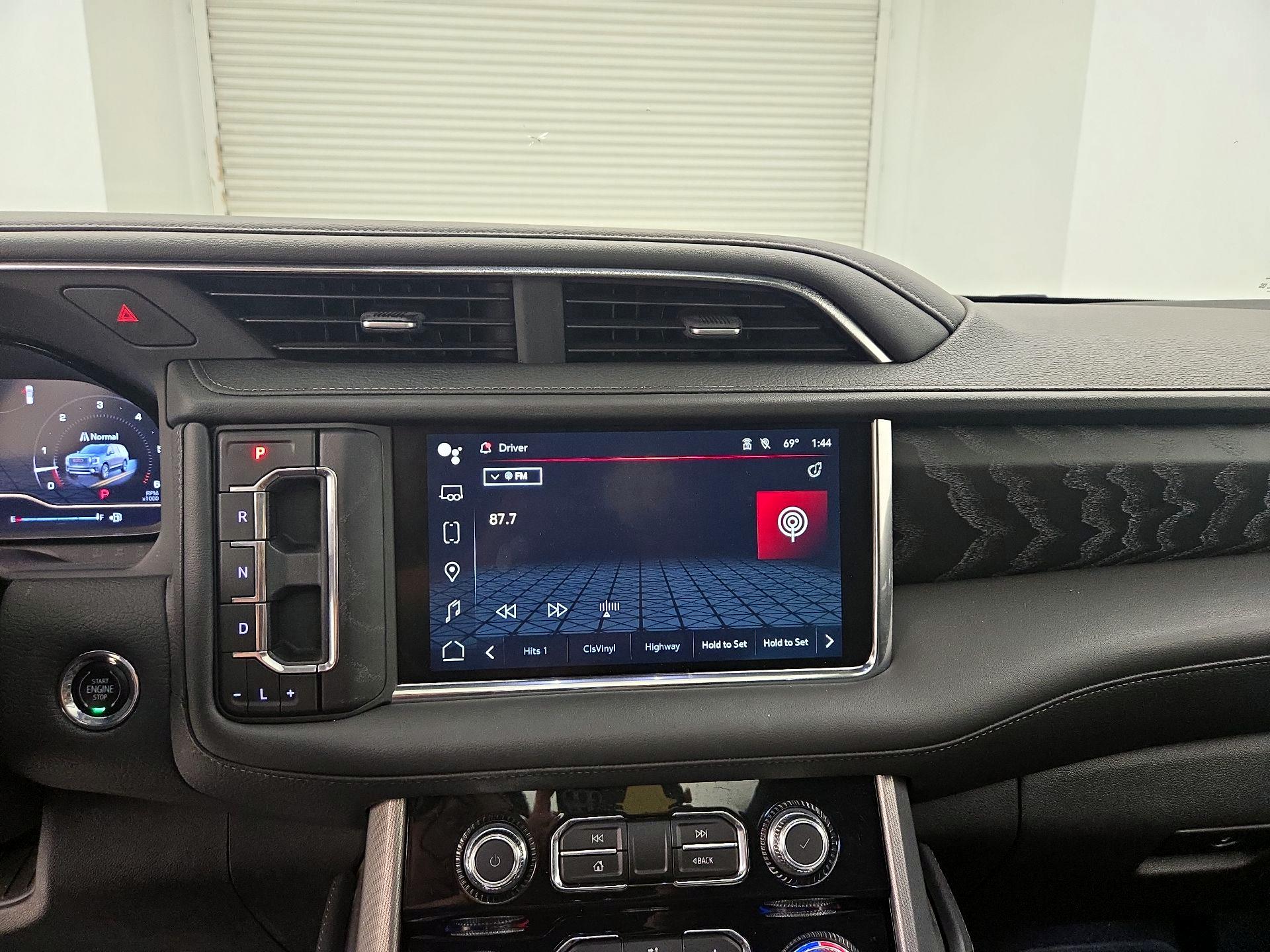 Thumbnail: 2023 GMC Yukon - 15