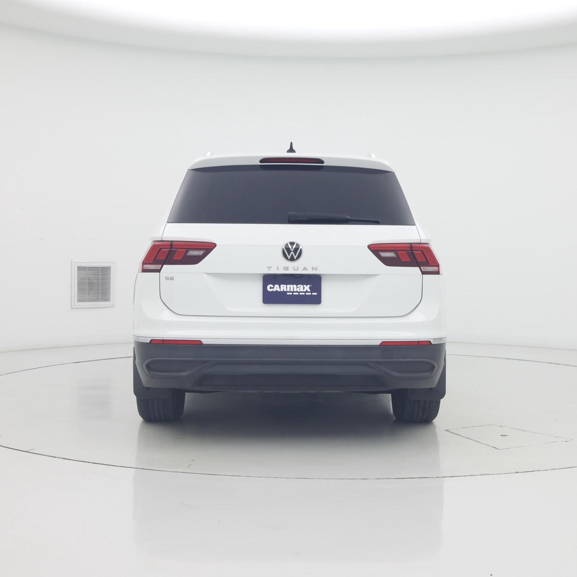 Thumbnail: 2022 Volkswagen Tiguan - 6