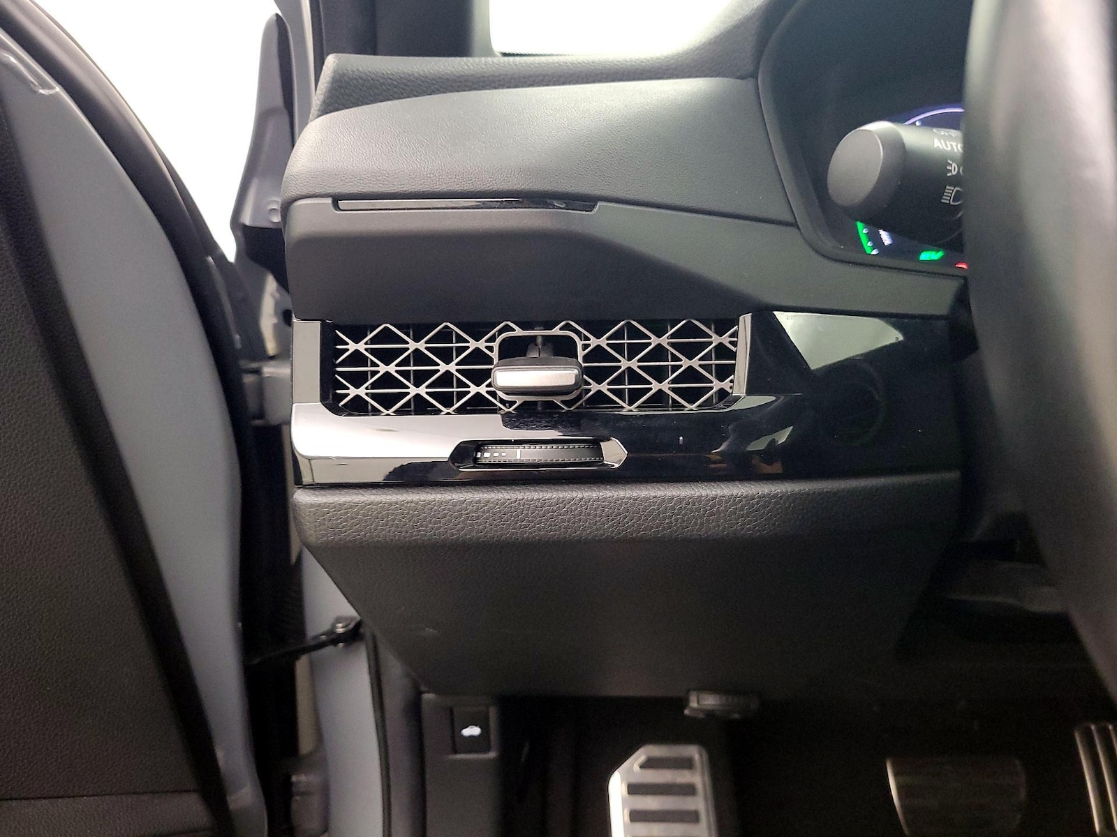 2025 Honda Accord Hybrid Sport-L - Photo 14