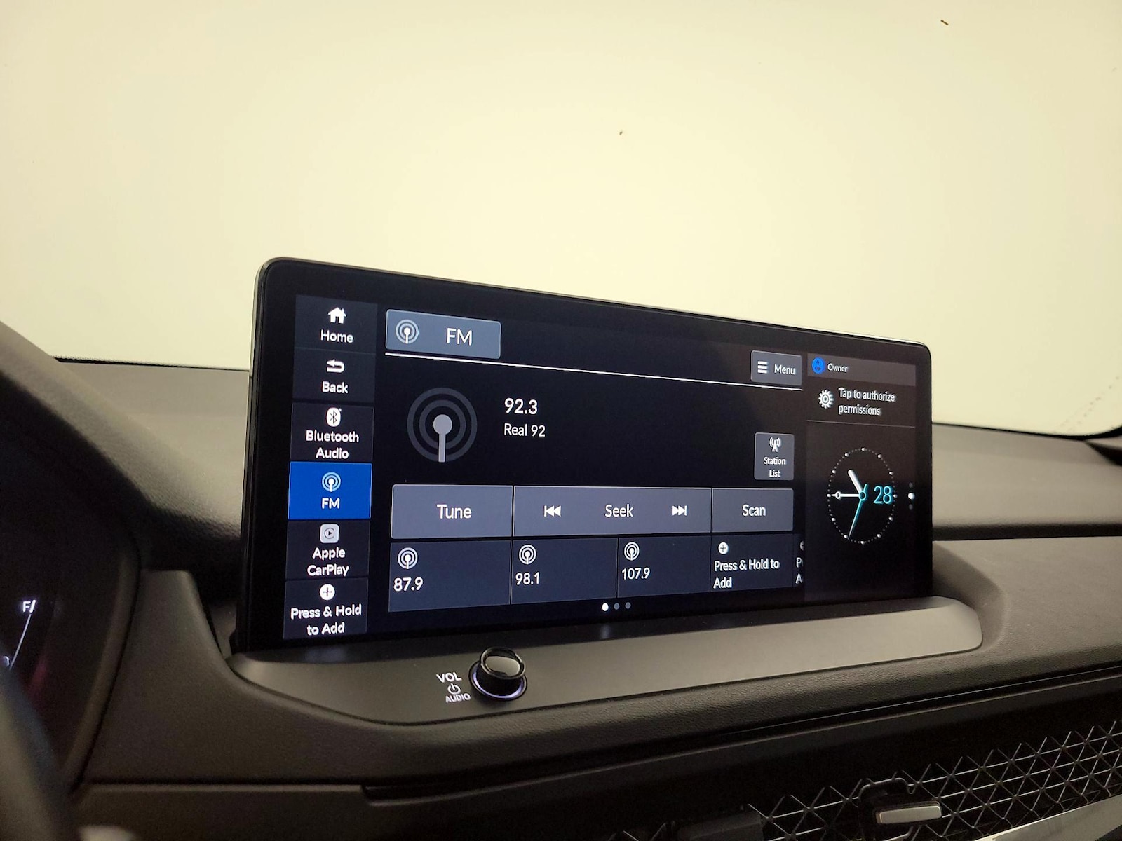 2025 Honda Accord Hybrid Sport-L - Photo 16