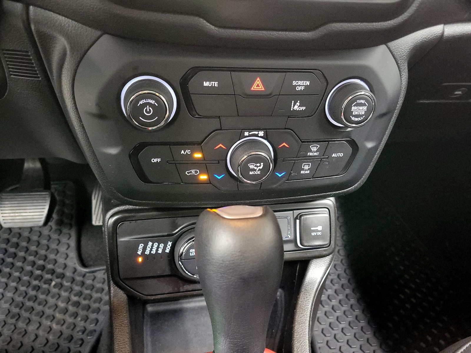 2022 Jeep Renegade Trailhawk - Photo 14