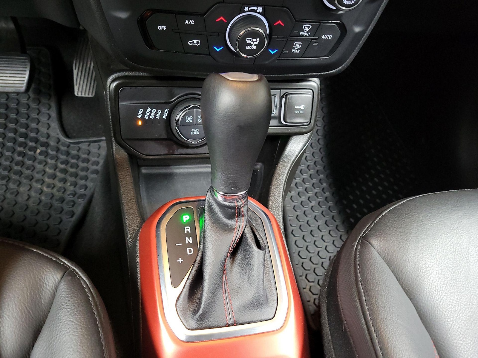 2022 Jeep Renegade Trailhawk - Photo 15