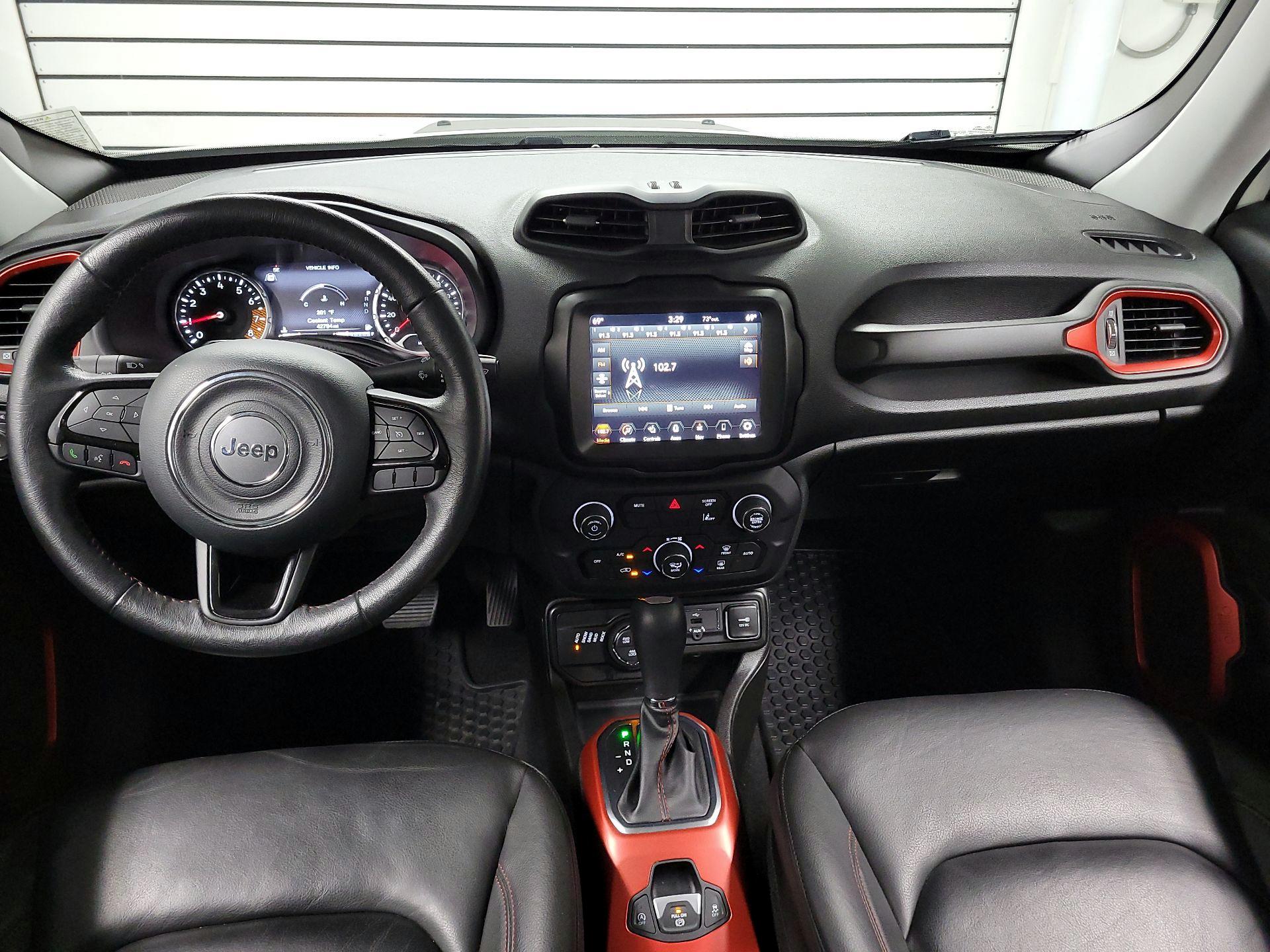 Thumbnail: 2022 Jeep Renegade - 8