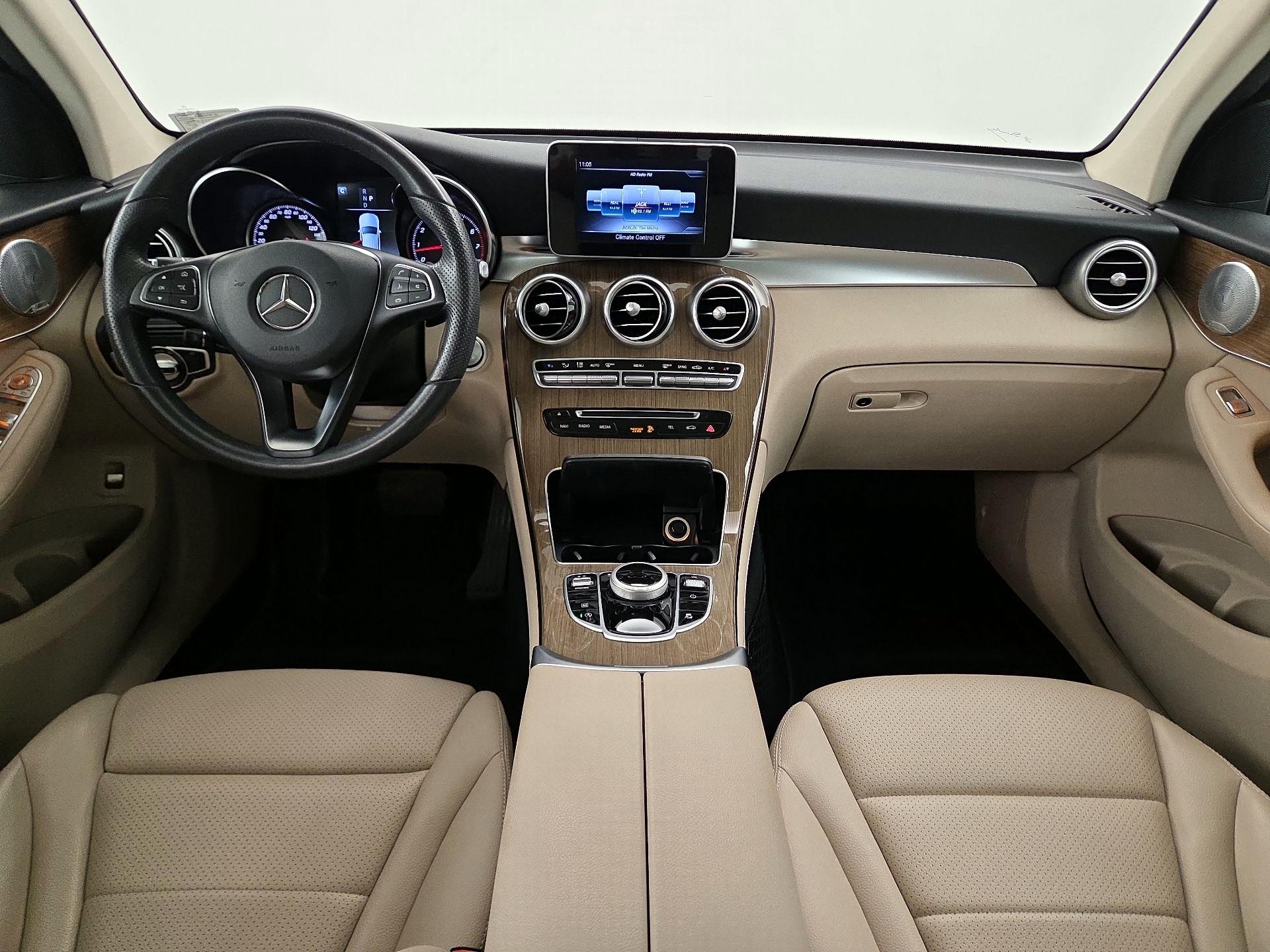 Thumbnail: 2019 Mercedes-Benz GLC - 9