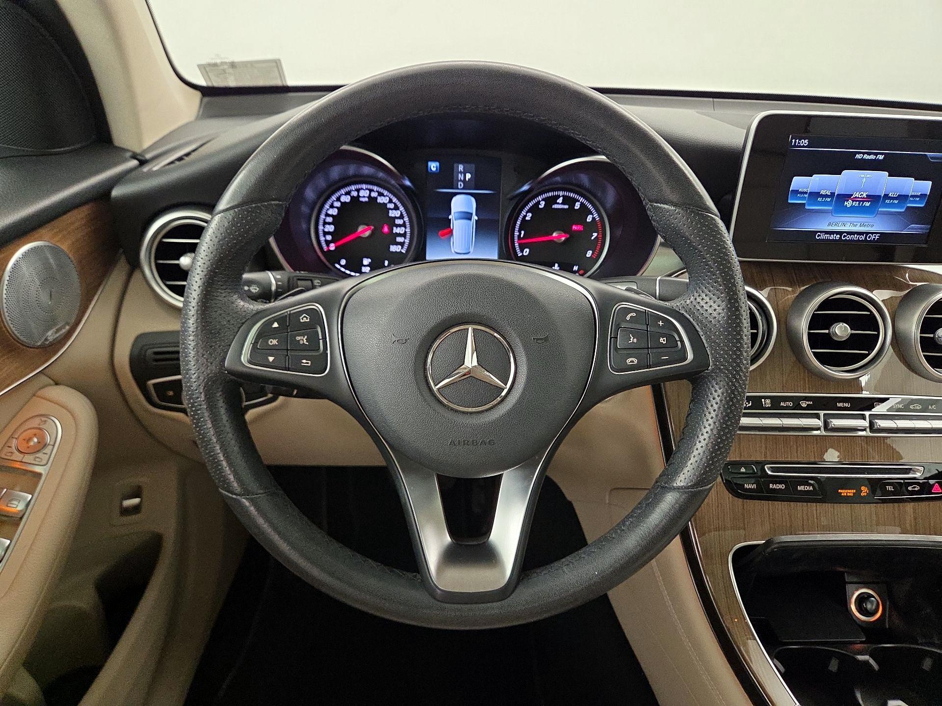 Thumbnail: 2019 Mercedes-Benz GLC - 10