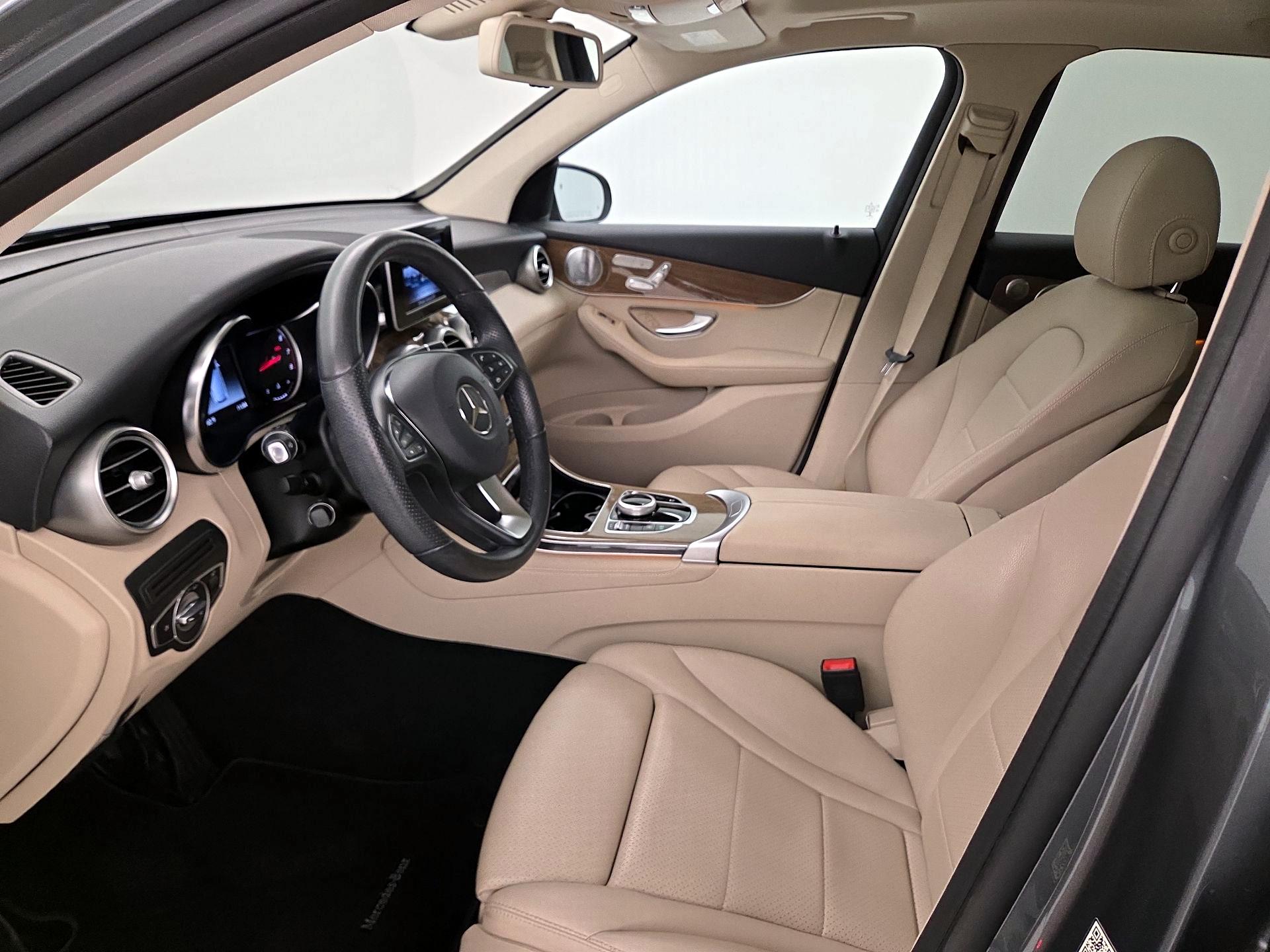 Thumbnail: 2019 Mercedes-Benz GLC - 11