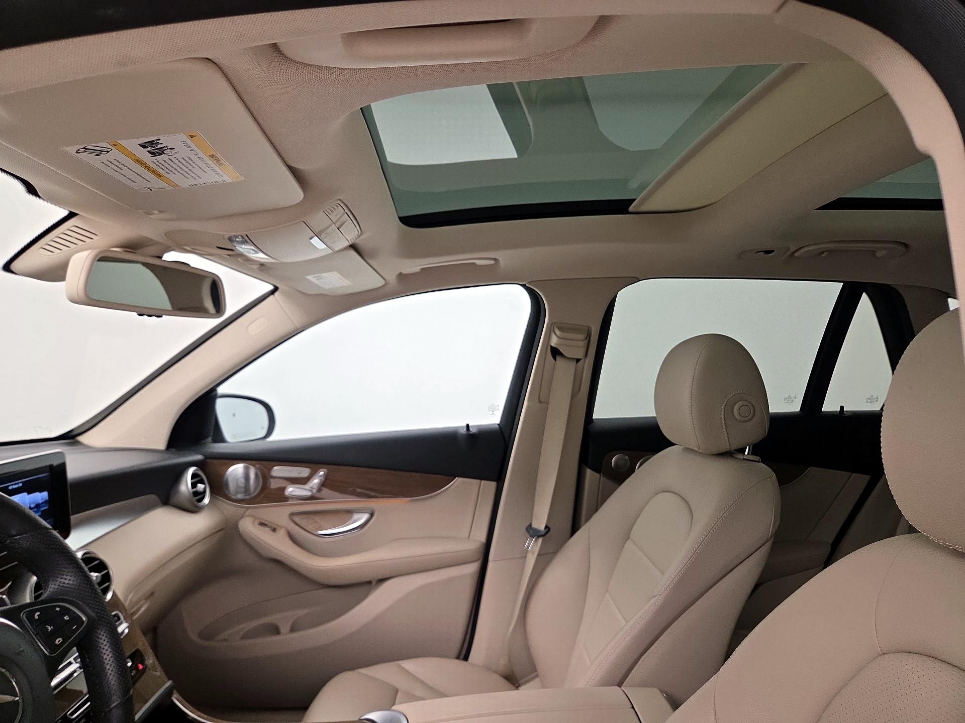 Thumbnail: 2019 Mercedes-Benz GLC - 18