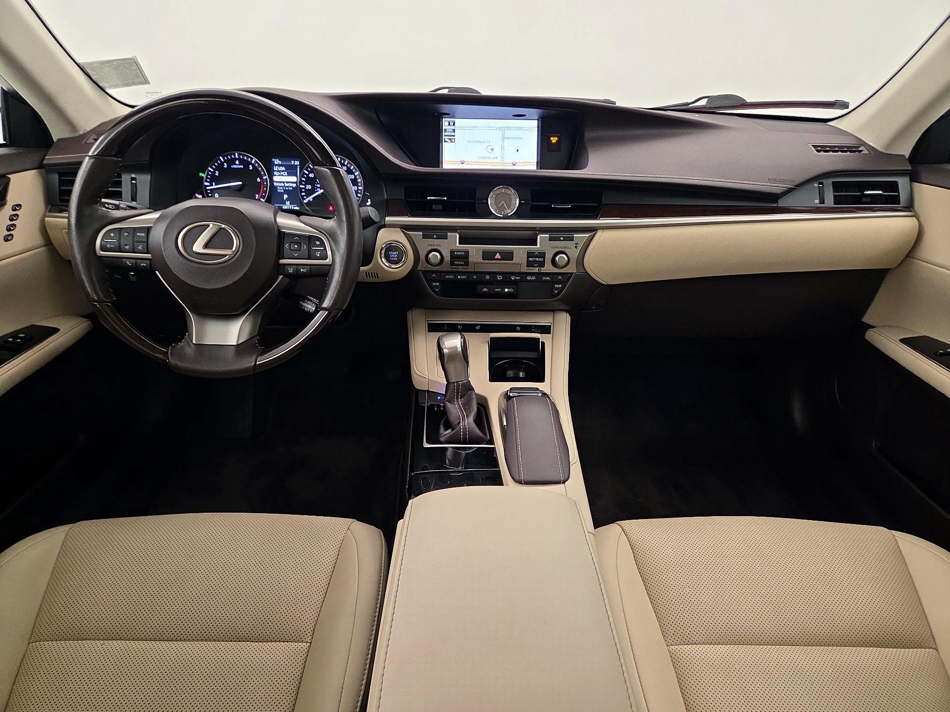 Thumbnail: 2017 Lexus ES - 9