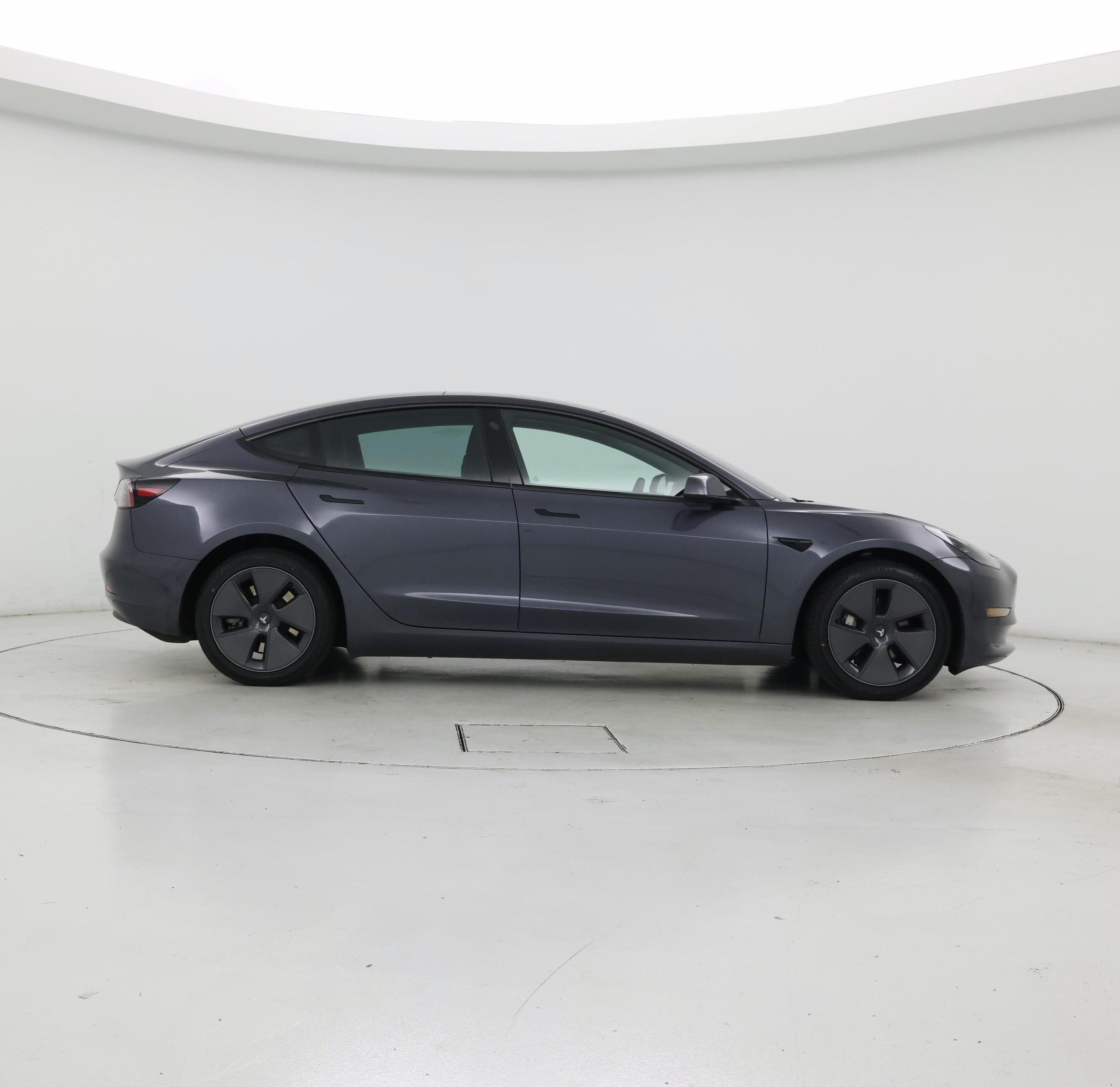 Thumbnail: 2023 Tesla Model 3 - 7