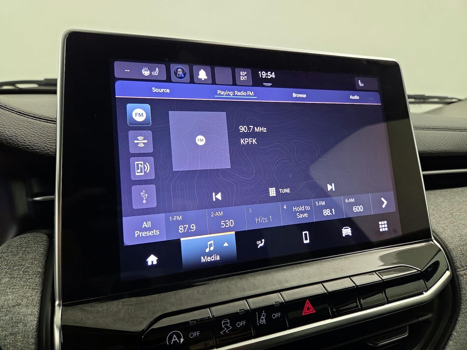 2022 Jeep Compass Latitude Lux - Photo 16