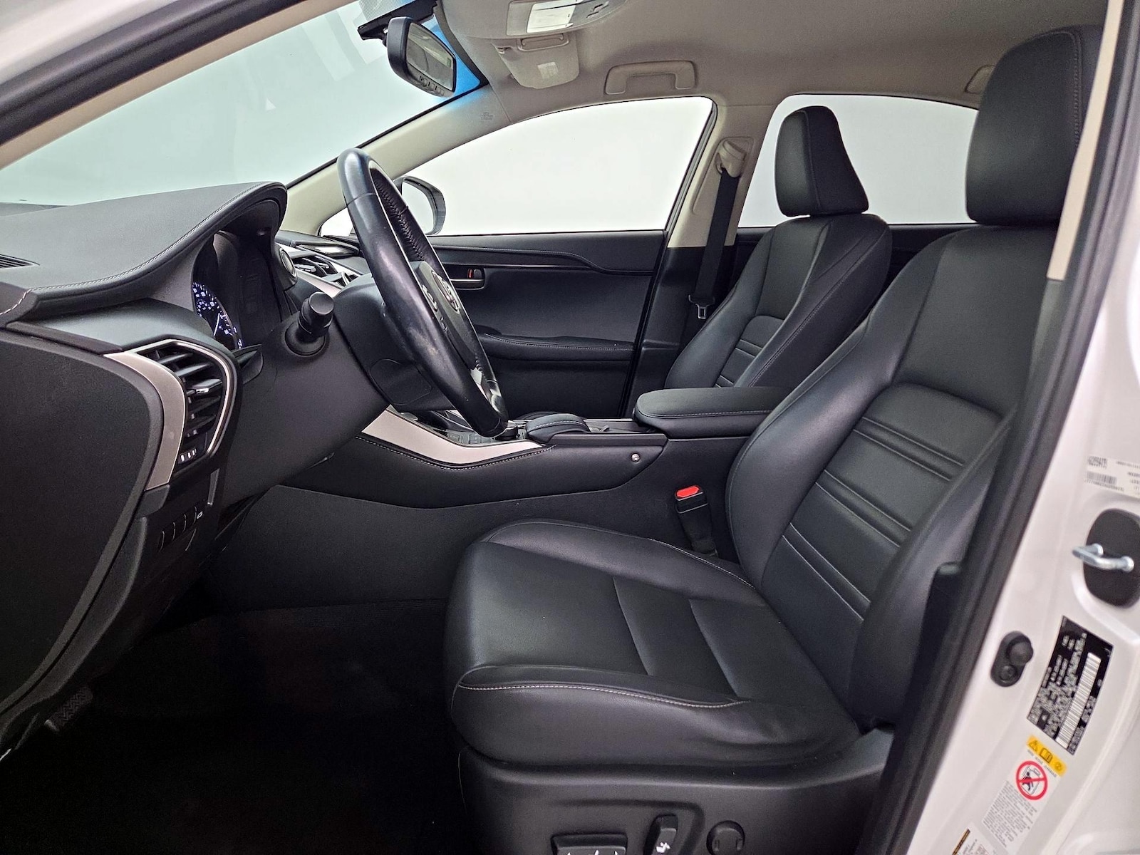 2017 Lexus NX 200t - Photo 12