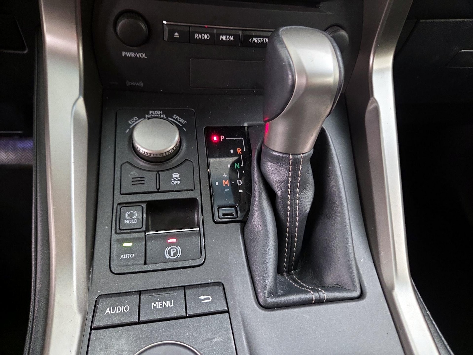 2017 Lexus NX 200t - Photo 18