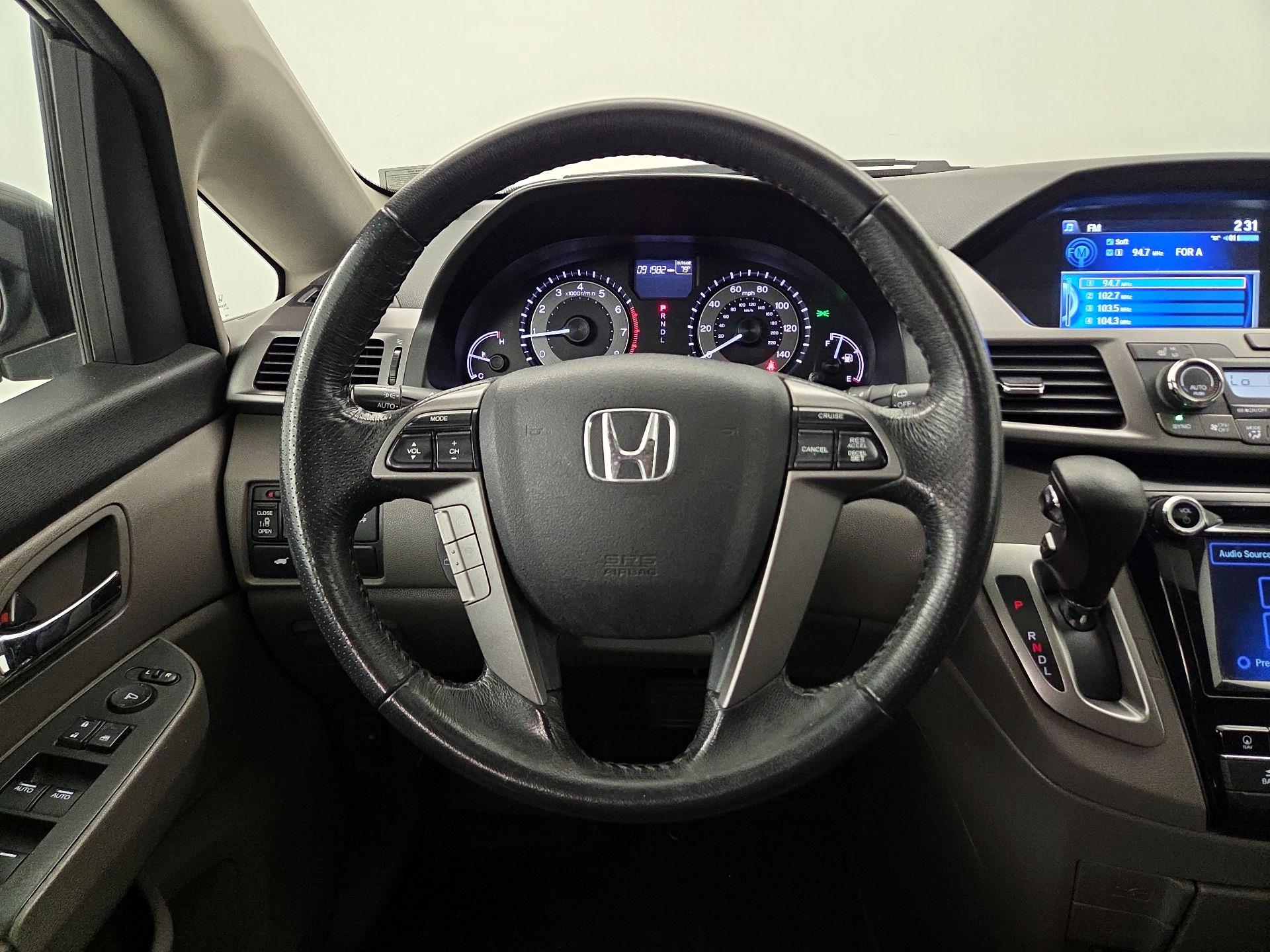 Thumbnail: 2014 Honda Odyssey - 10