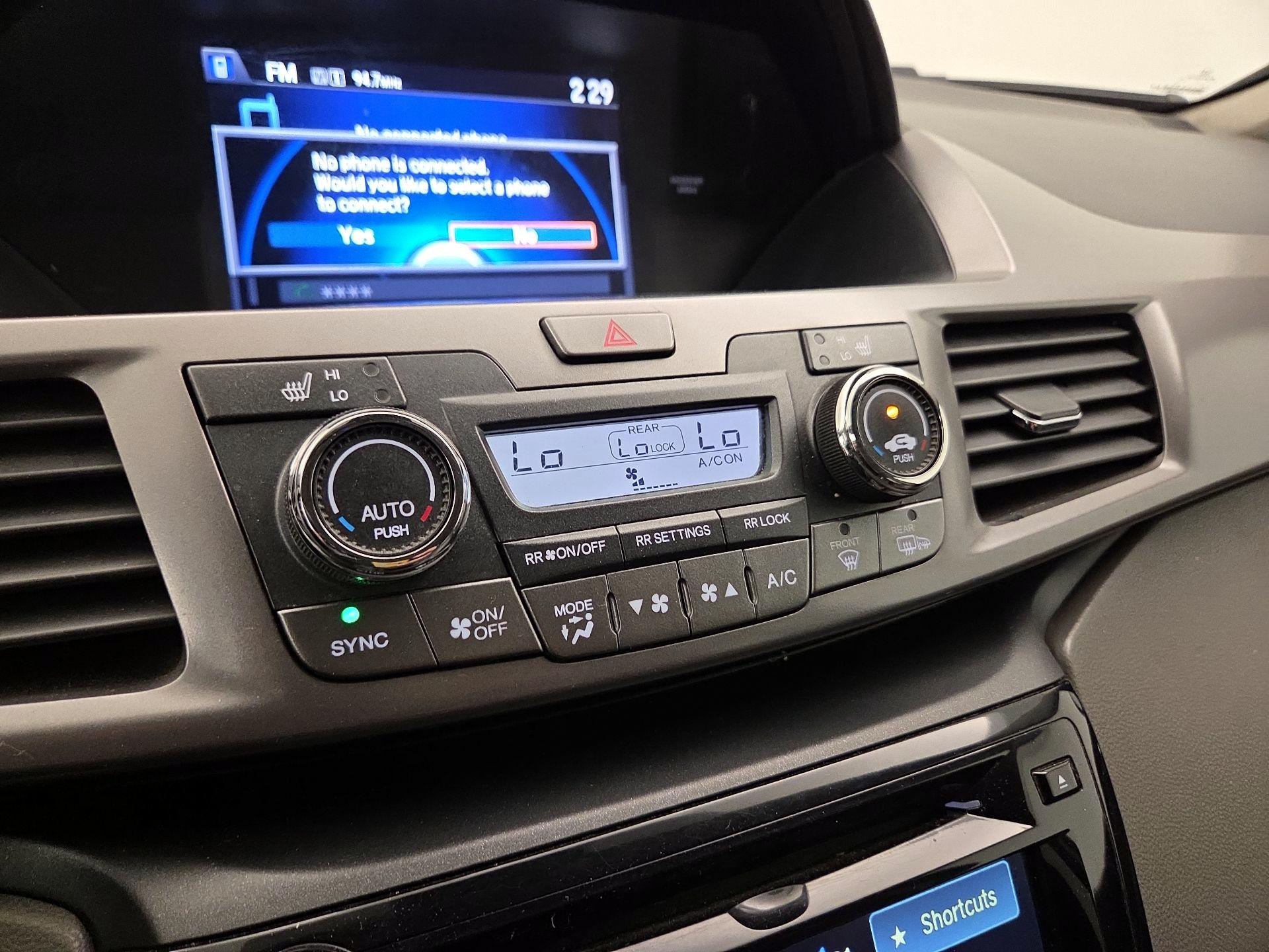Thumbnail: 2014 Honda Odyssey - 16