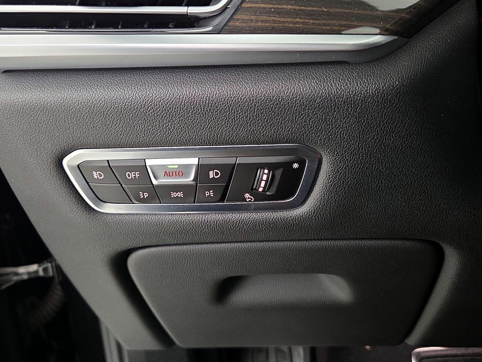 2019 BMW X7 50i - Photo 14