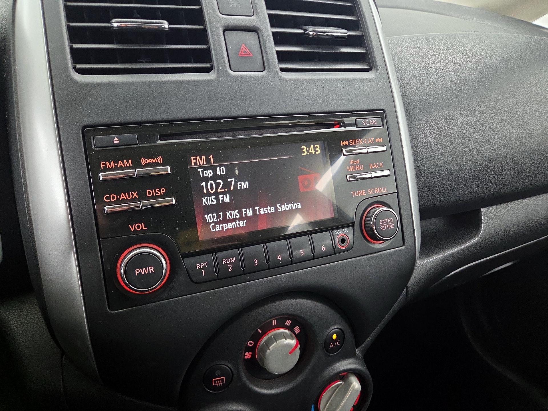 Thumbnail: 2014 Nissan Versa Note - 15
