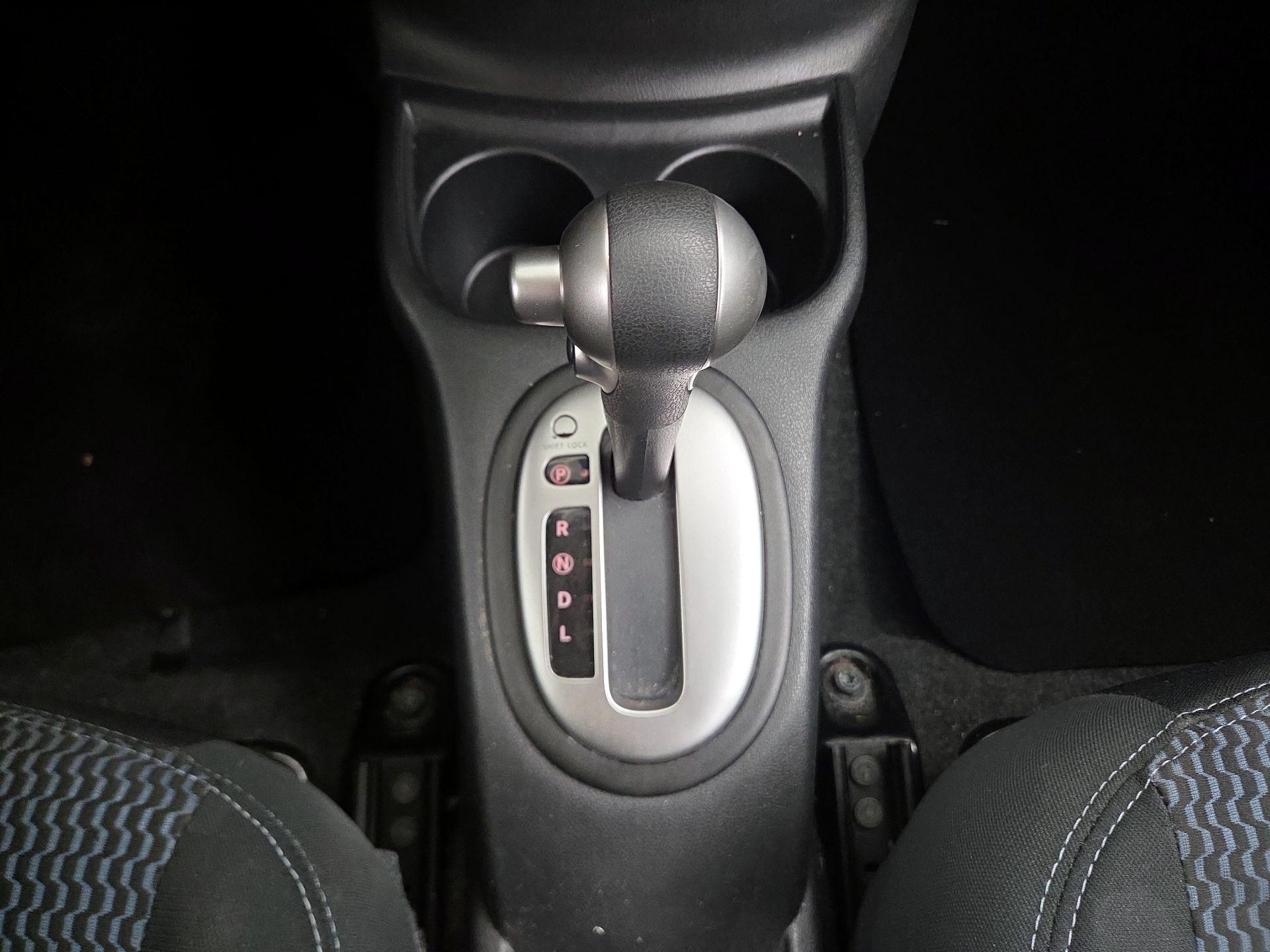 Thumbnail: 2014 Nissan Versa Note - 17