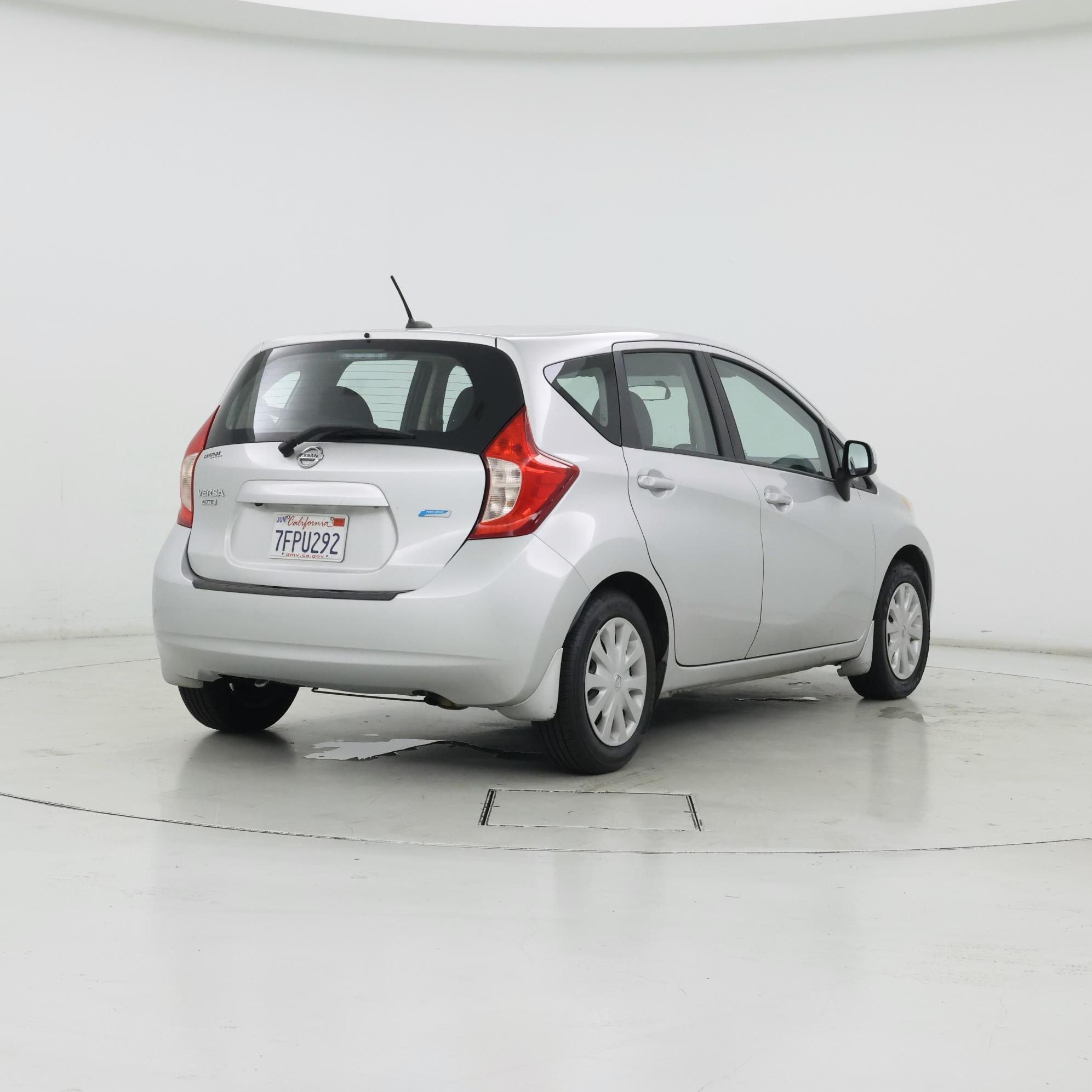 Thumbnail: 2014 Nissan Versa Note - 8