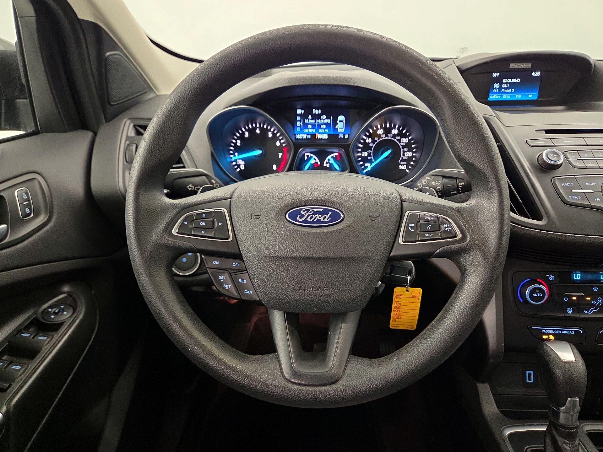 Thumbnail: 2017 Ford Escape - 10