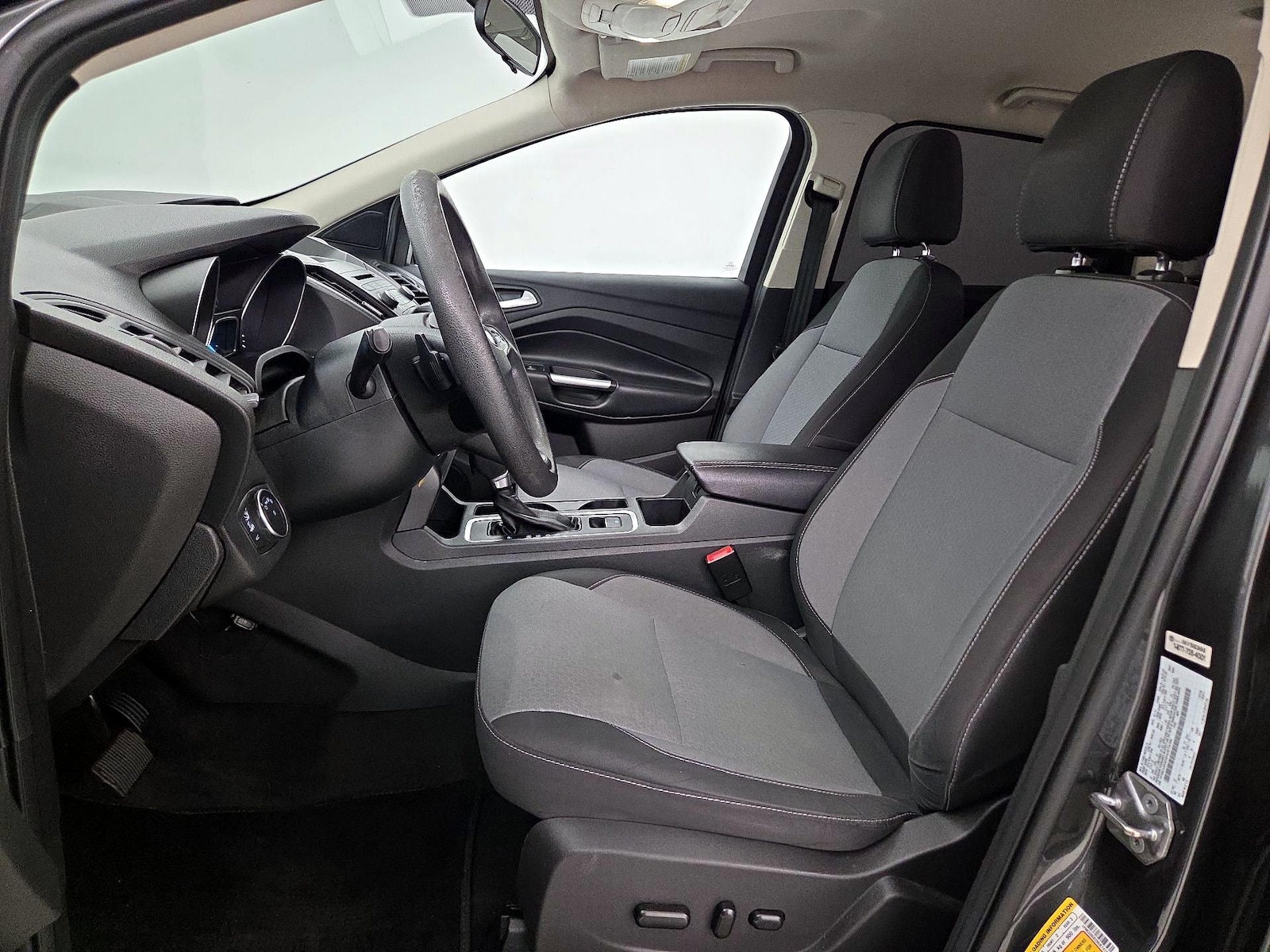 2017 Ford Escape SE - Photo 12