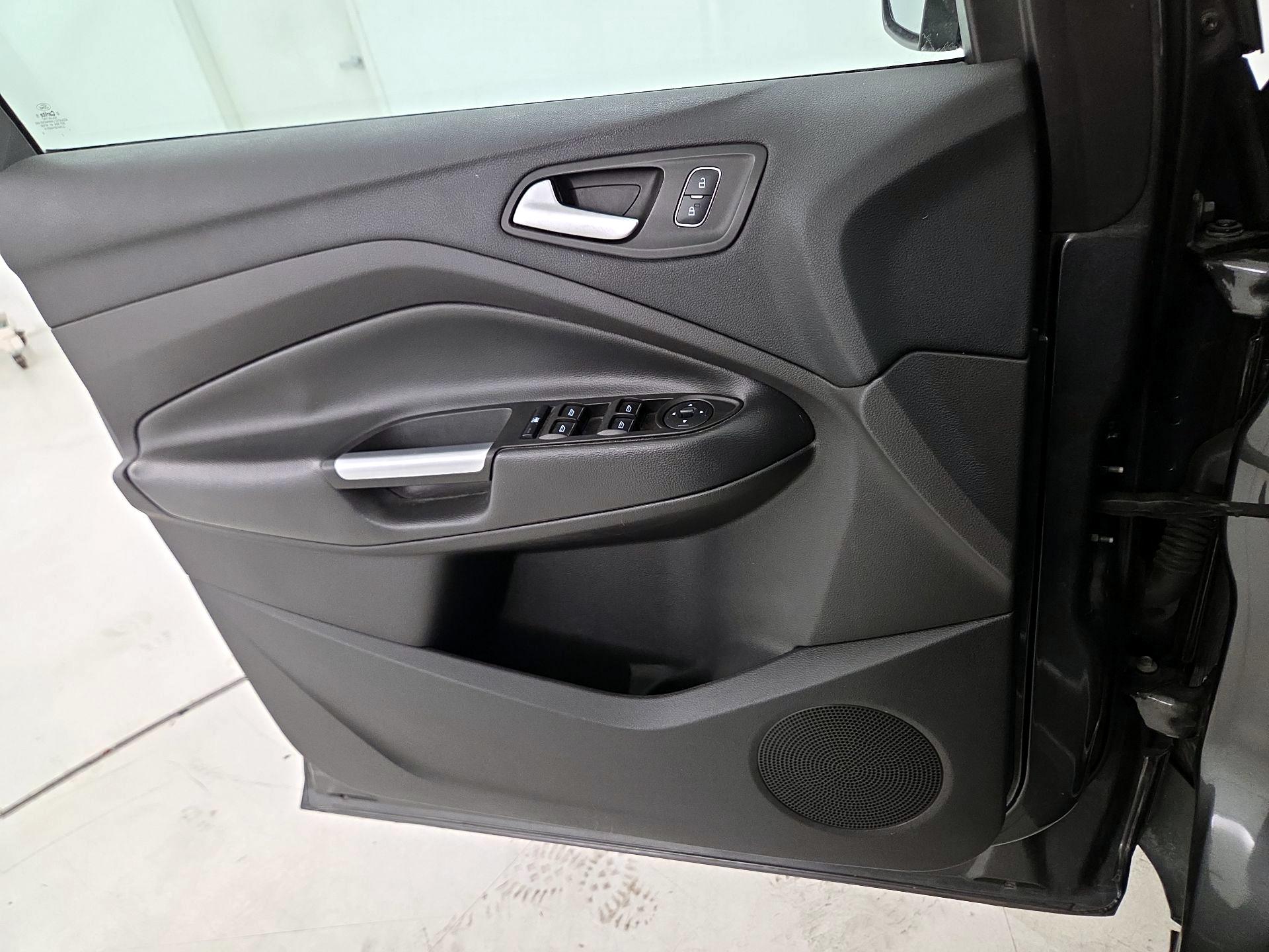 Thumbnail: 2017 Ford Escape - 12