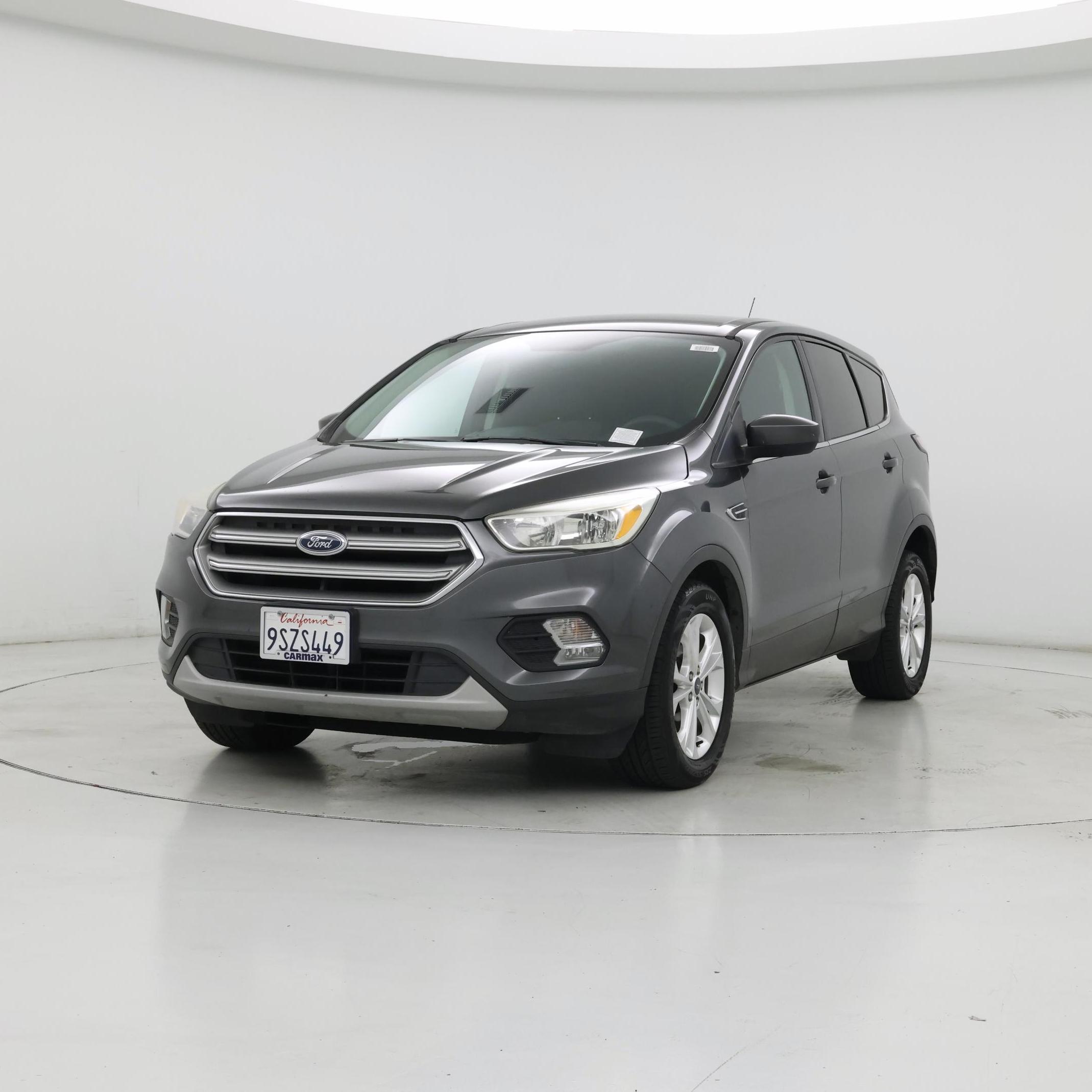 Thumbnail: 2017 Ford Escape - 4