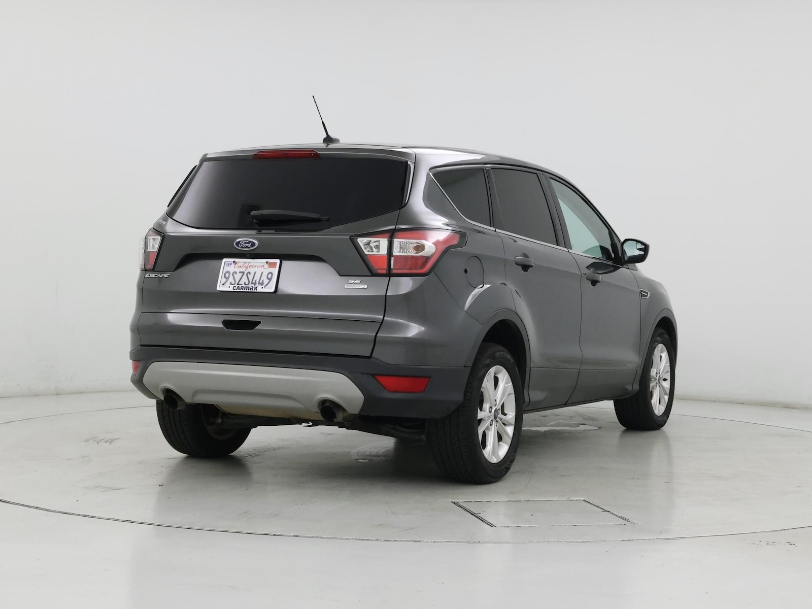 2017 Ford Escape SE - Photo 9