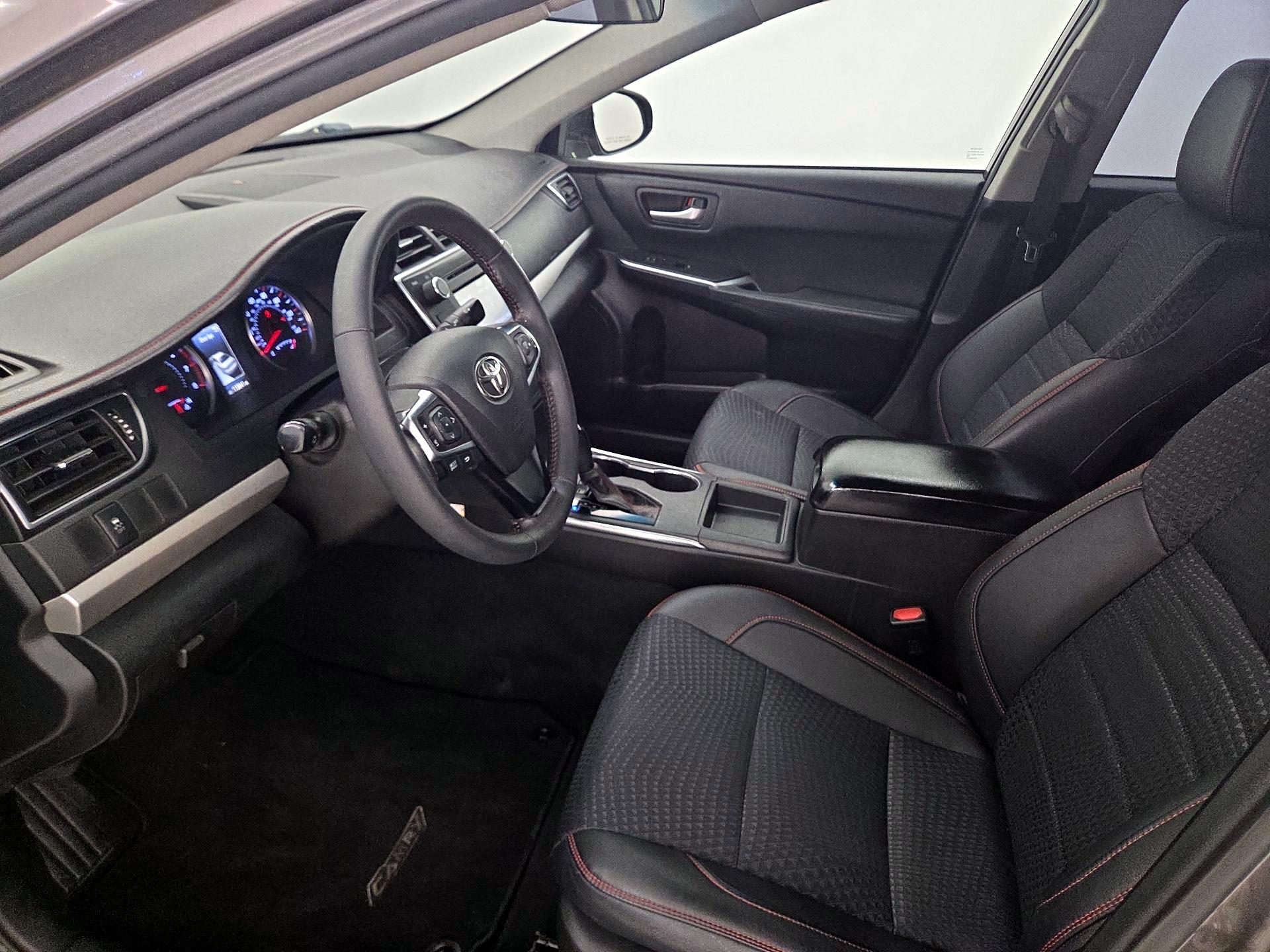 Thumbnail: 2015 Toyota Camry - 11