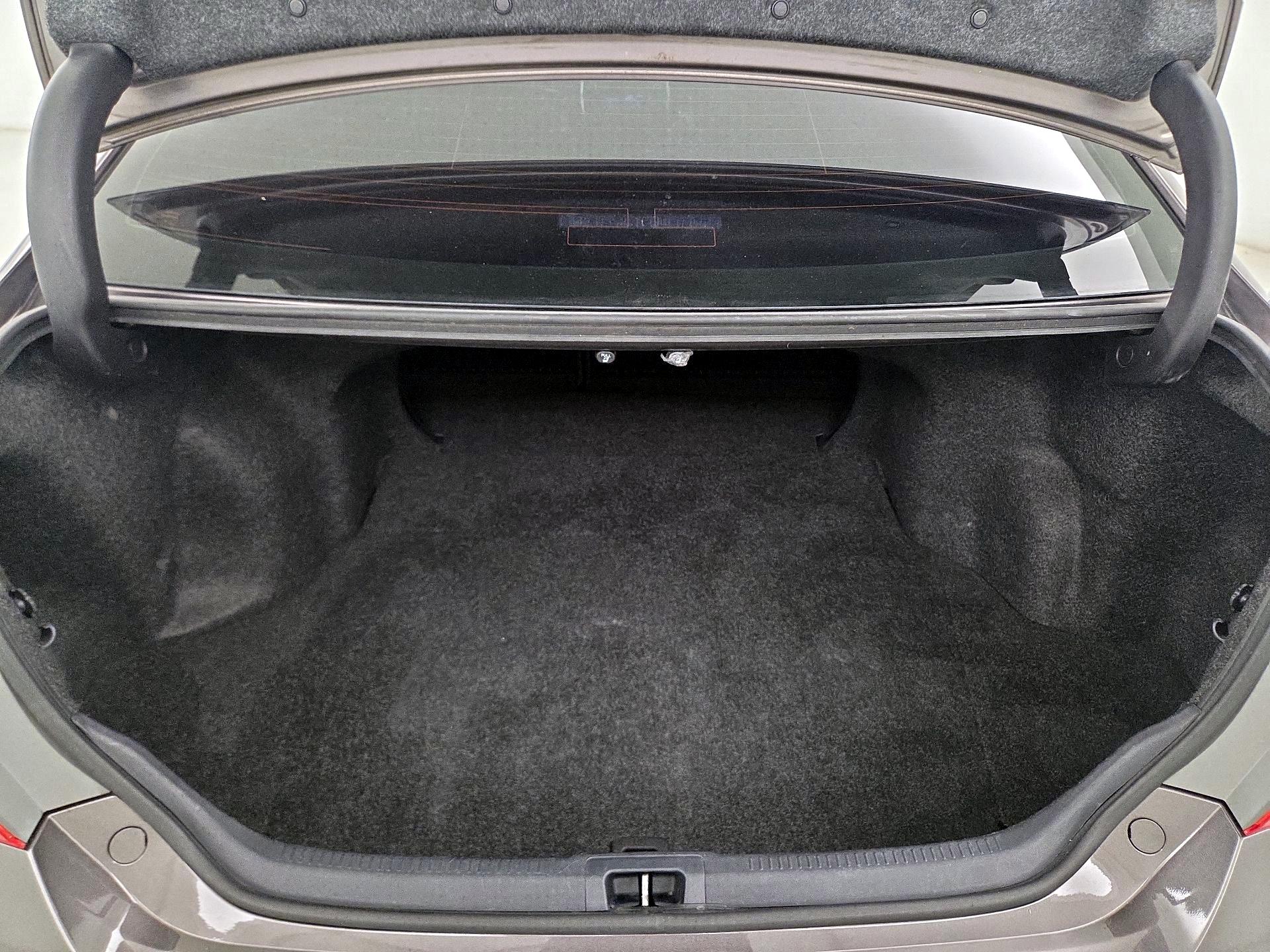Thumbnail: 2015 Toyota Camry - 20