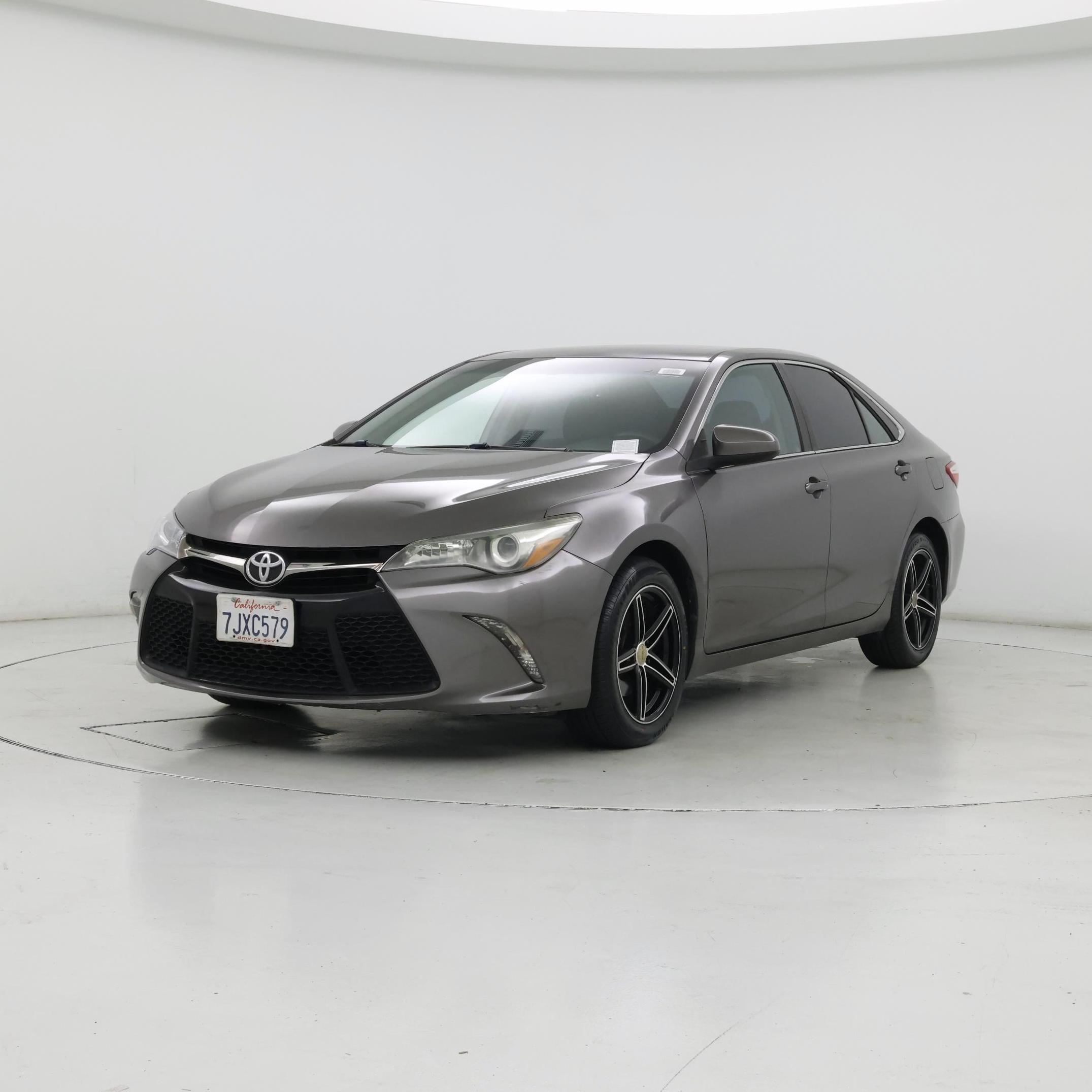 Thumbnail: 2015 Toyota Camry - 4