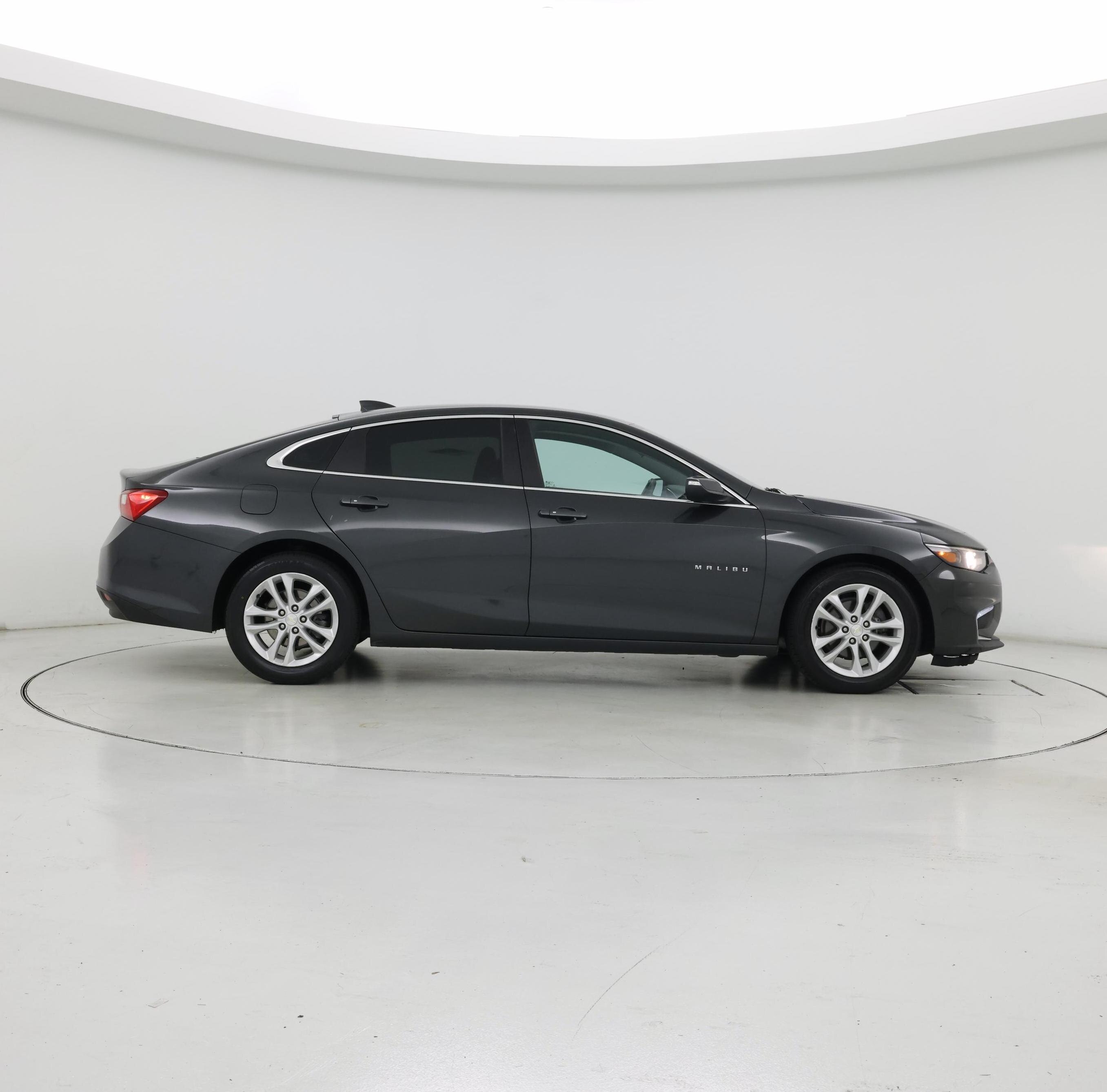 Thumbnail: 2018 Chevrolet Malibu - 7