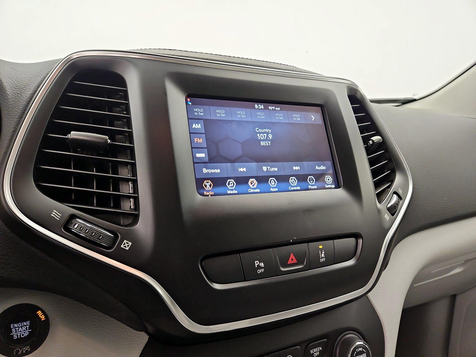 Thumbnail: 2021 Jeep Cherokee - 13
