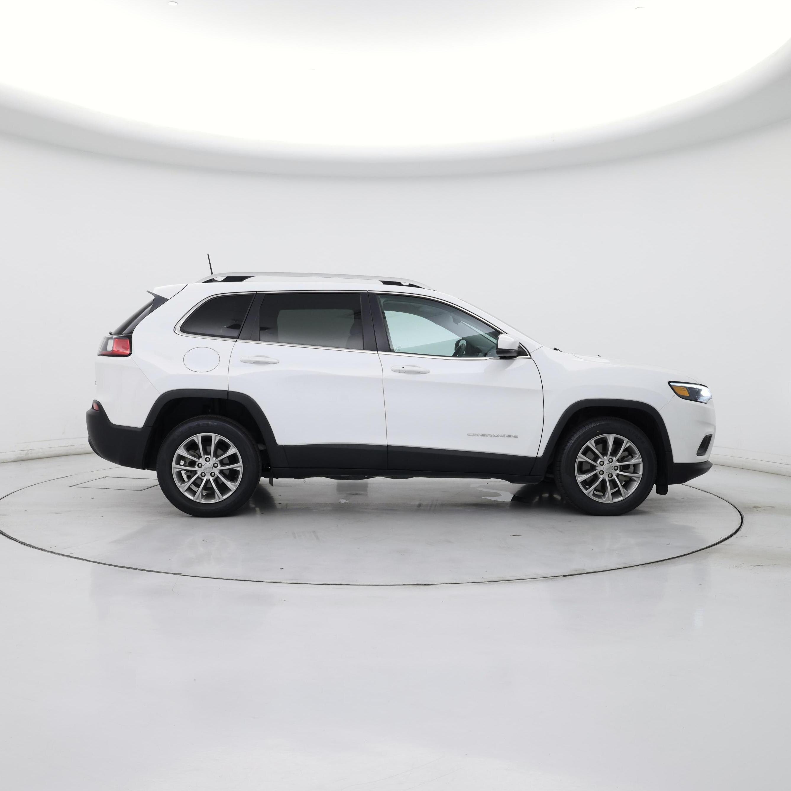 Thumbnail: 2021 Jeep Cherokee - 7