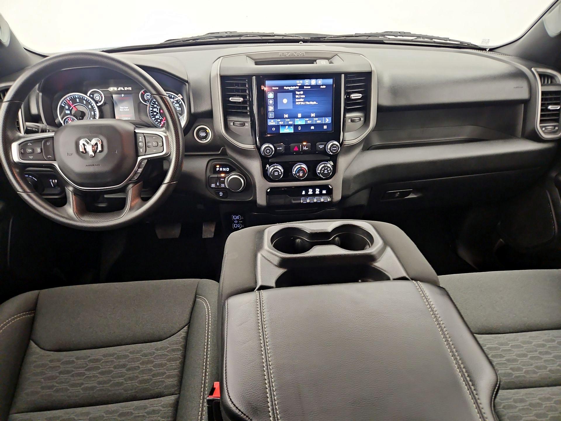 Thumbnail: 2025 RAM 1500 - 9