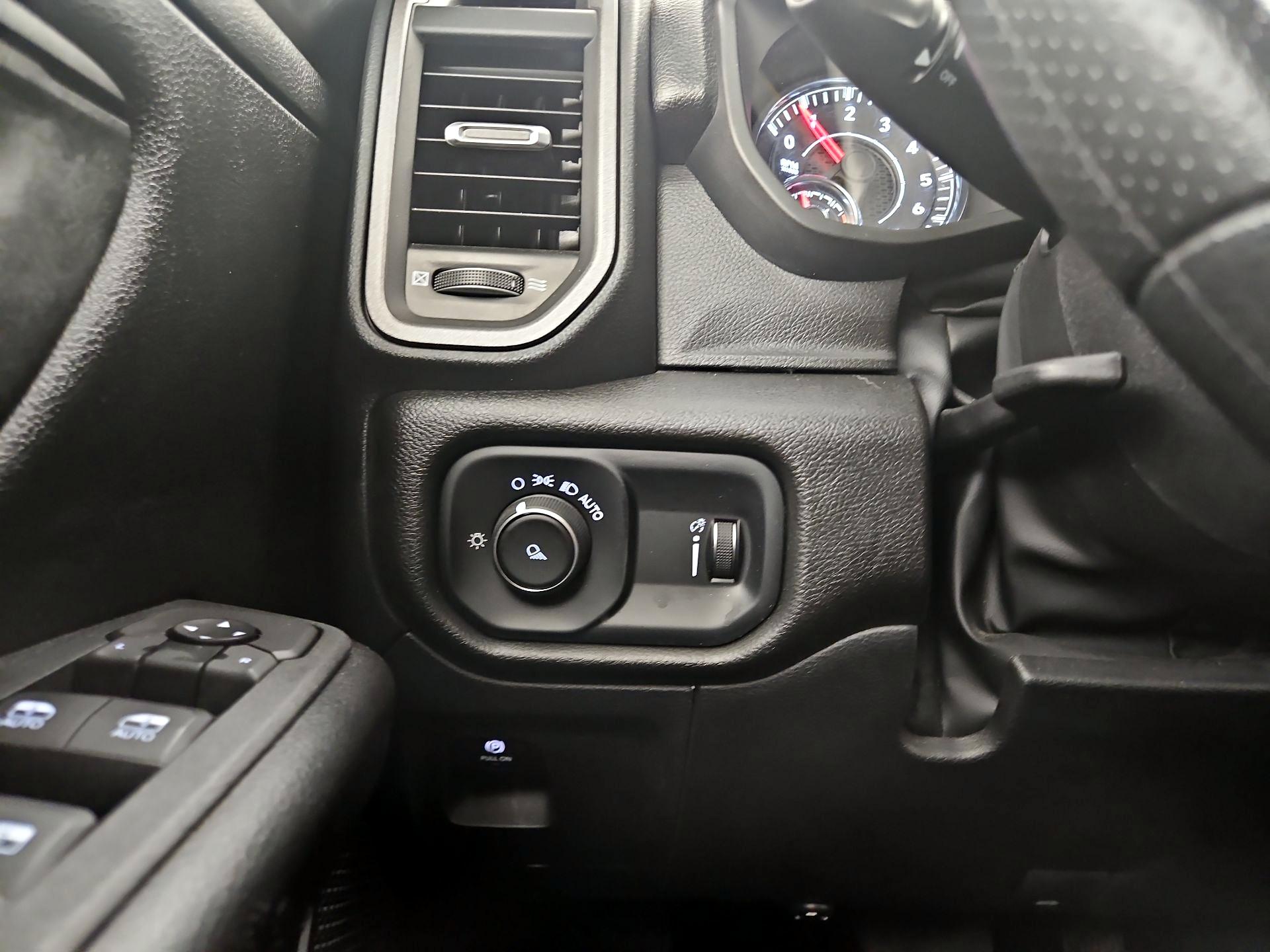 Thumbnail: 2025 RAM 1500 - 13