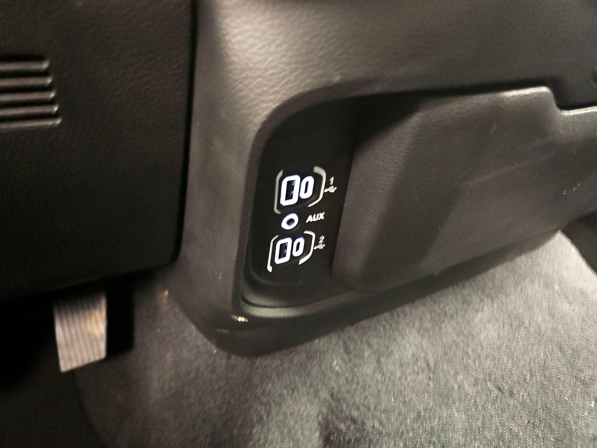 Thumbnail: 2025 RAM 1500 - 18