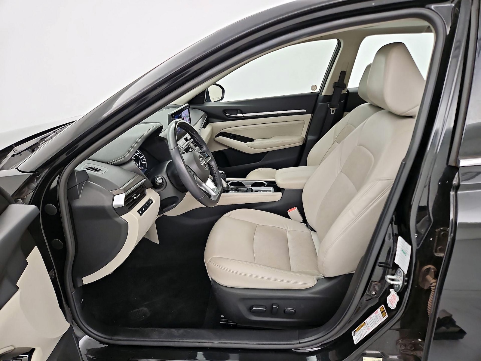 2023 Nissan Altima SL - Photo 12