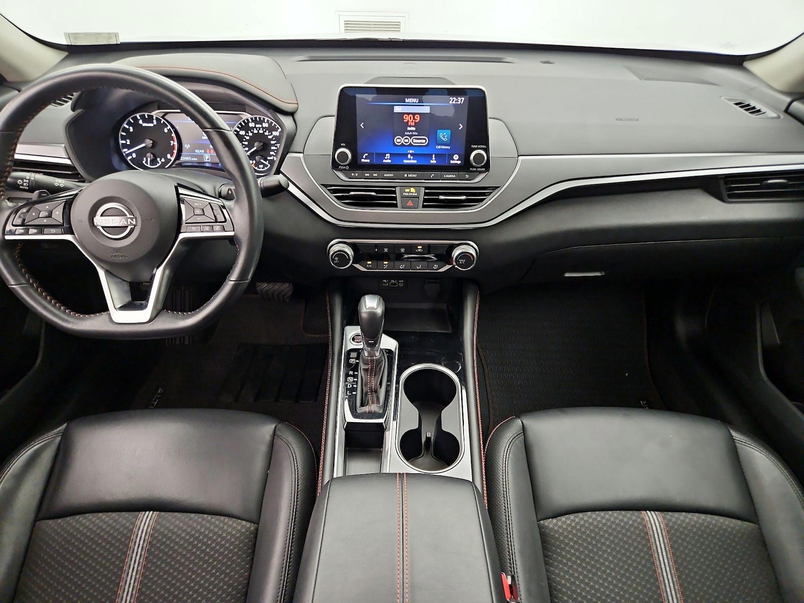 2023 Nissan Altima SR - Photo 10