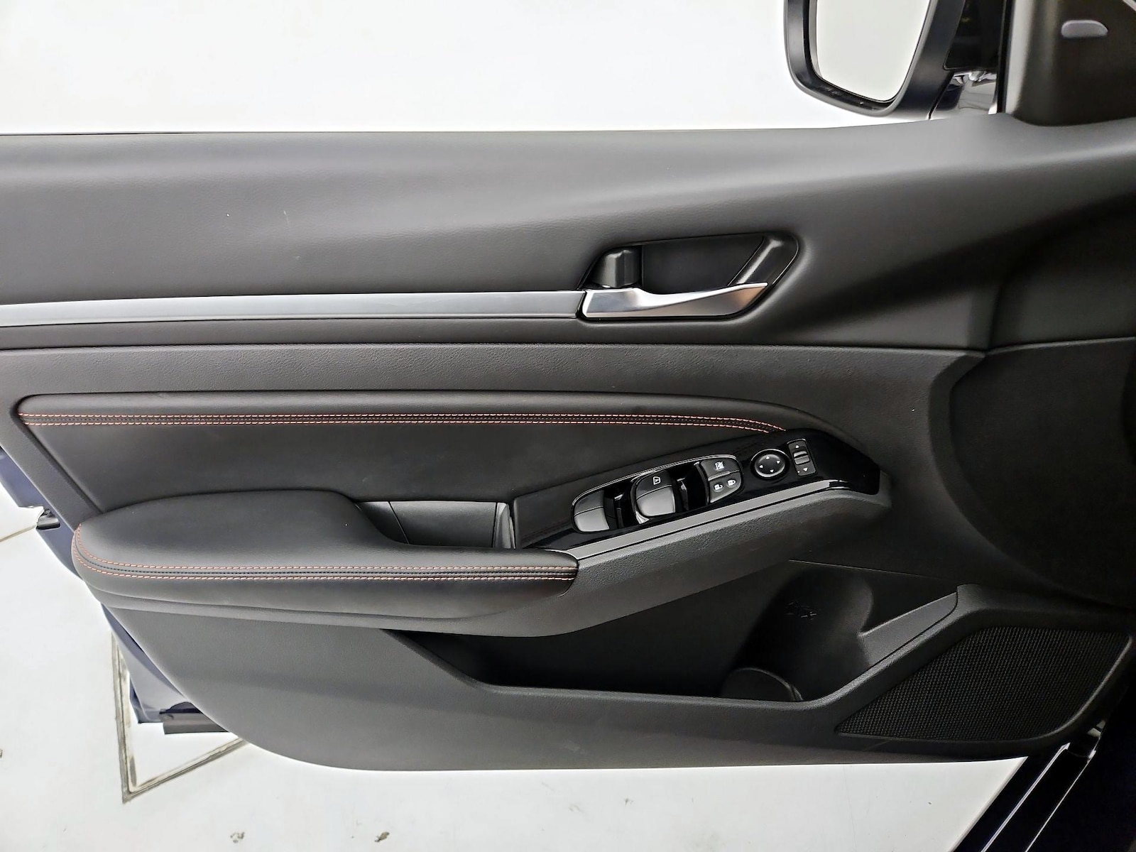 2023 Nissan Altima SR - Photo 13